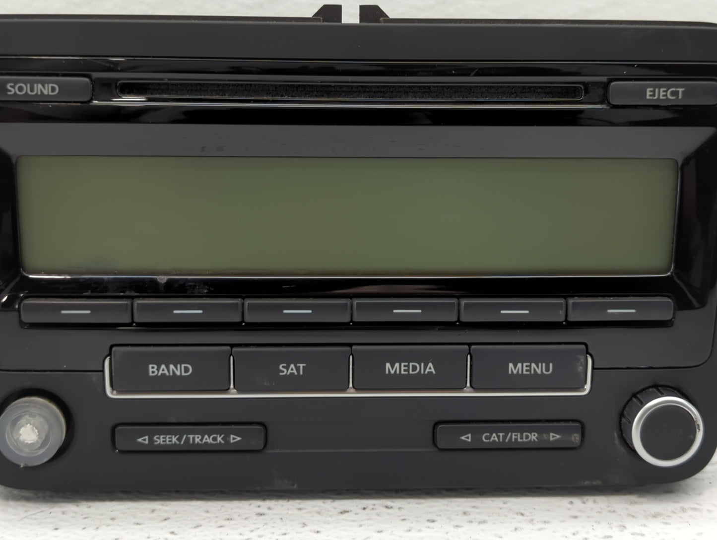 2011-2014 Volkswagen Jetta Am Fm Cd Player Radio Receiver - Oemusedautoparts1.com
