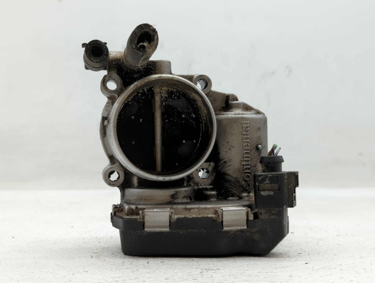 2011-2016 Volkswagen Jetta Throttle Body P/N:06G 133 062J Fits Fits 2011 2012 2013 2014 2015 2016 OEM Used Auto Parts - Oemu