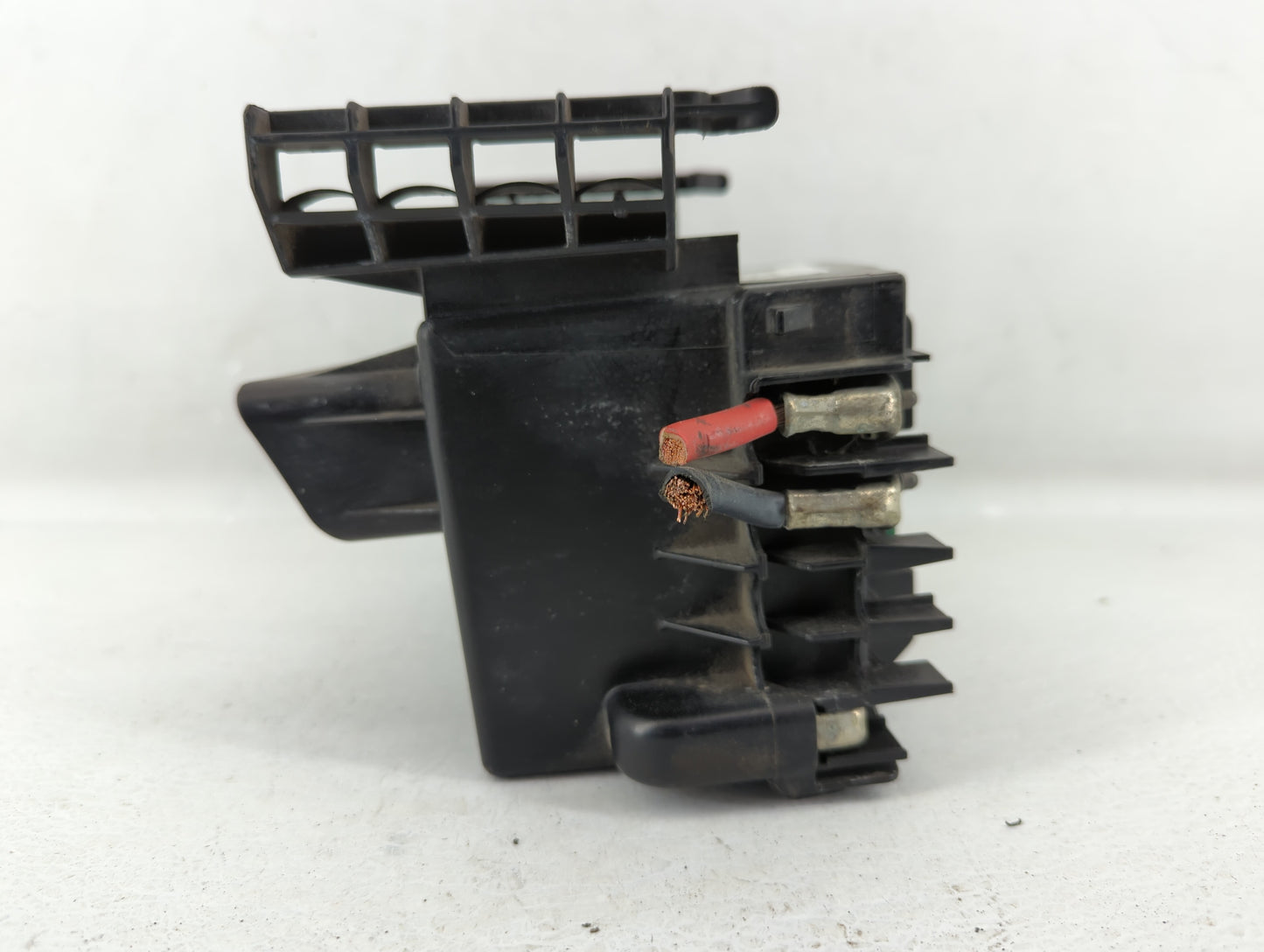 2010-2014 Volkswagen Jetta Fusebox Fuse Box Panel Relay Module P/N:5C0 937 132 A Fits OEM Used Auto Parts - Oemusedautoparts
