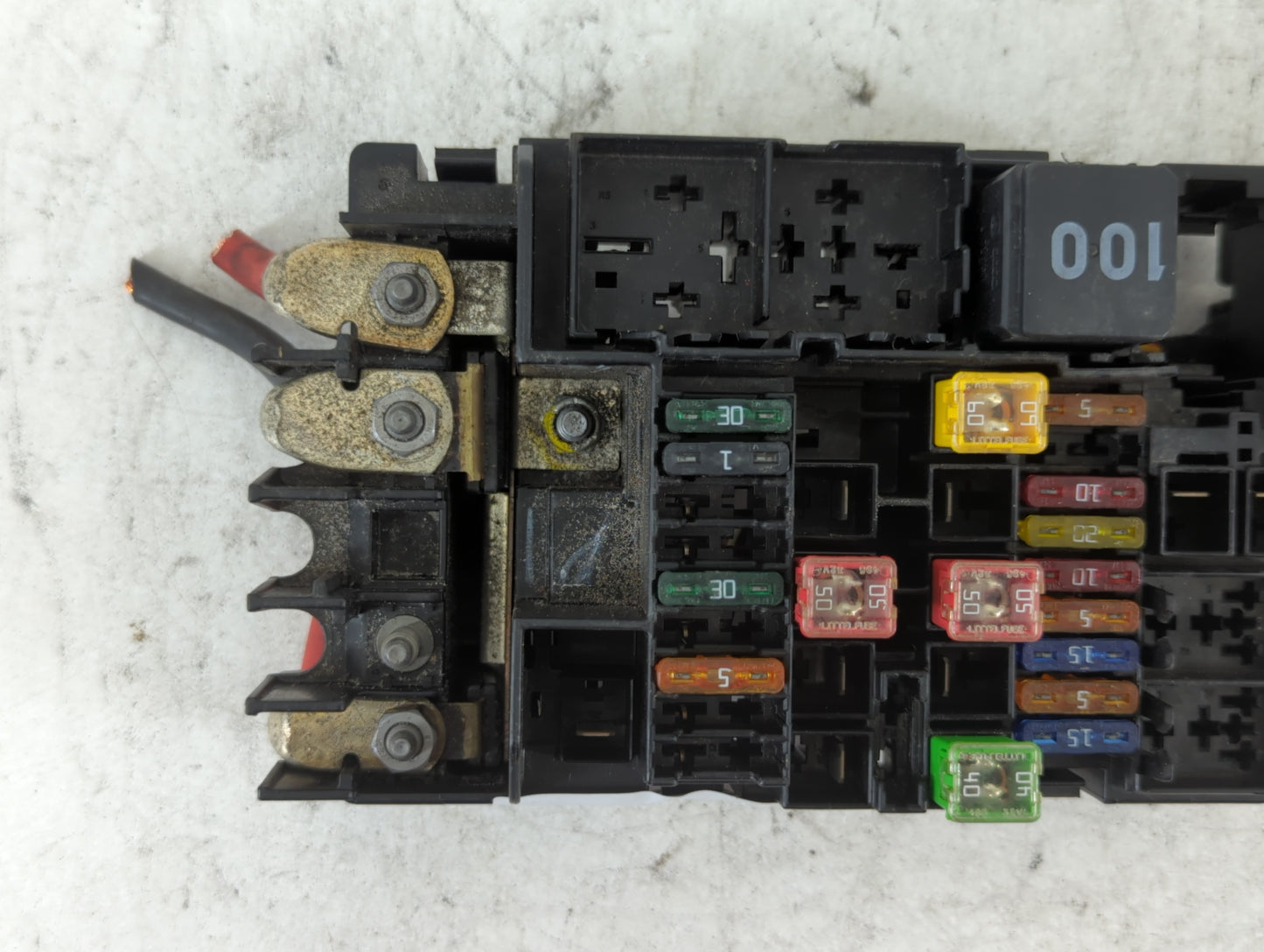 2010-2014 Volkswagen Jetta Fusebox Fuse Box Panel Relay Module P/N:E00004440 Fits OEM Used Auto Parts - Oemusedautoparts1.co