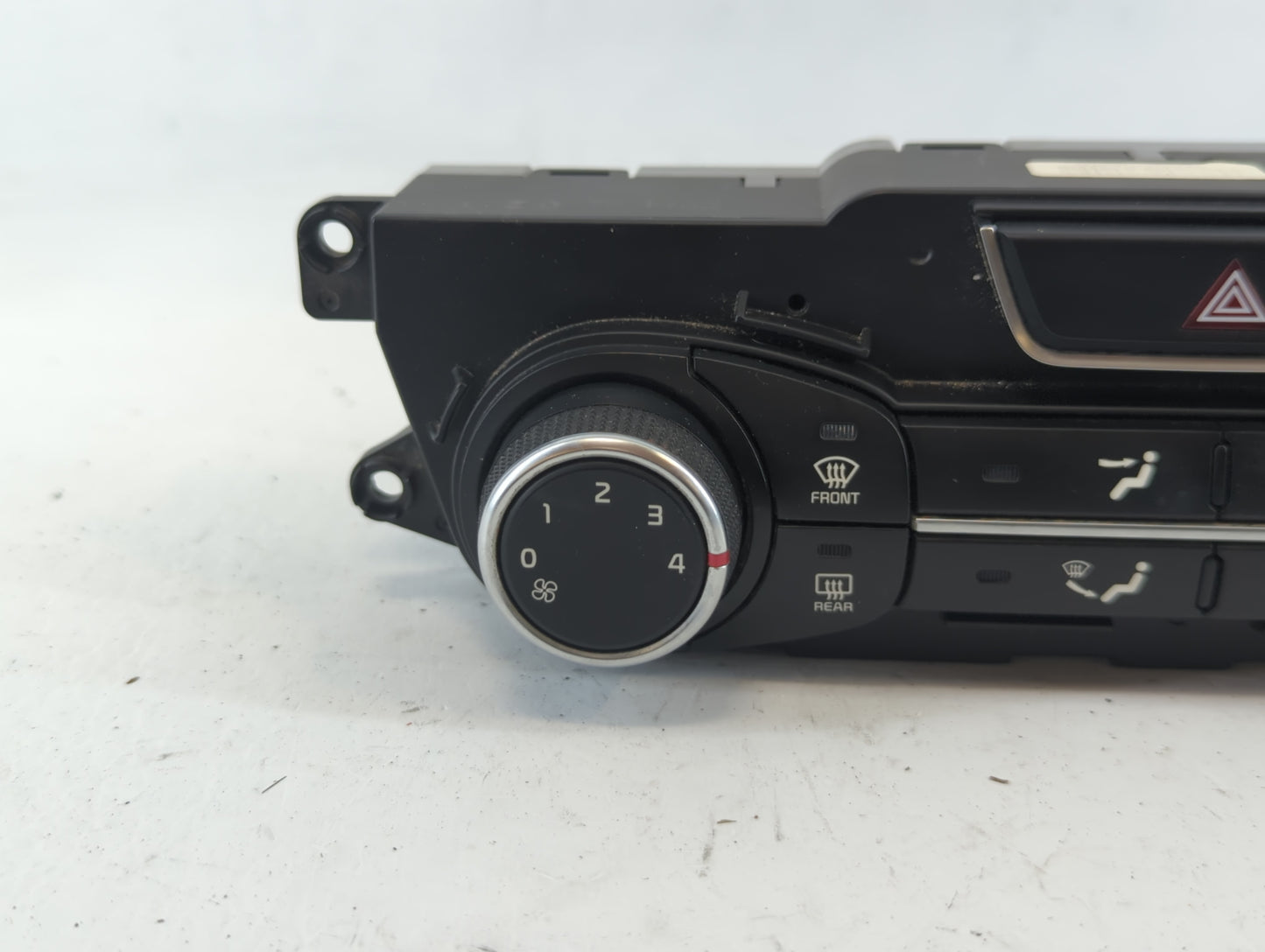2011-2014 Volkswagen Jetta Climate Control Module Temperature AC/Heater Replacement P/N:TFCA14012800183 Fits OEM Used Auto P