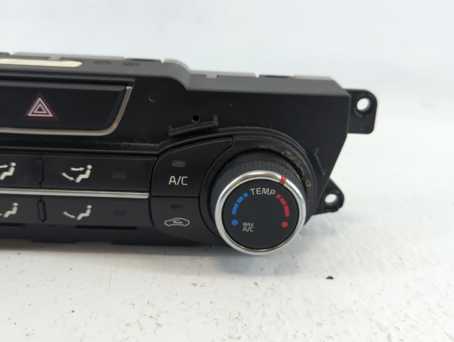 2011-2014 Volkswagen Jetta Climate Control Module Temperature AC/Heater Replacement P/N:TFCA14012800183 Fits OEM Used Auto P
