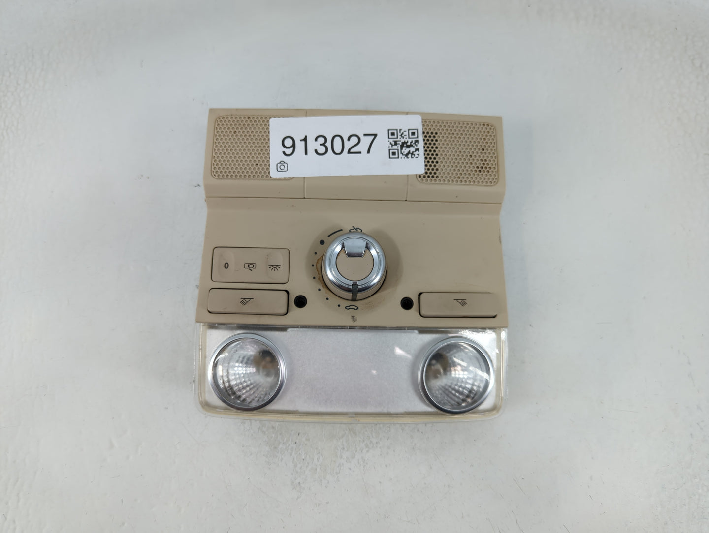 2011 Volkswagen Jetta Overhead Roof Console - Oemusedautoparts1.com