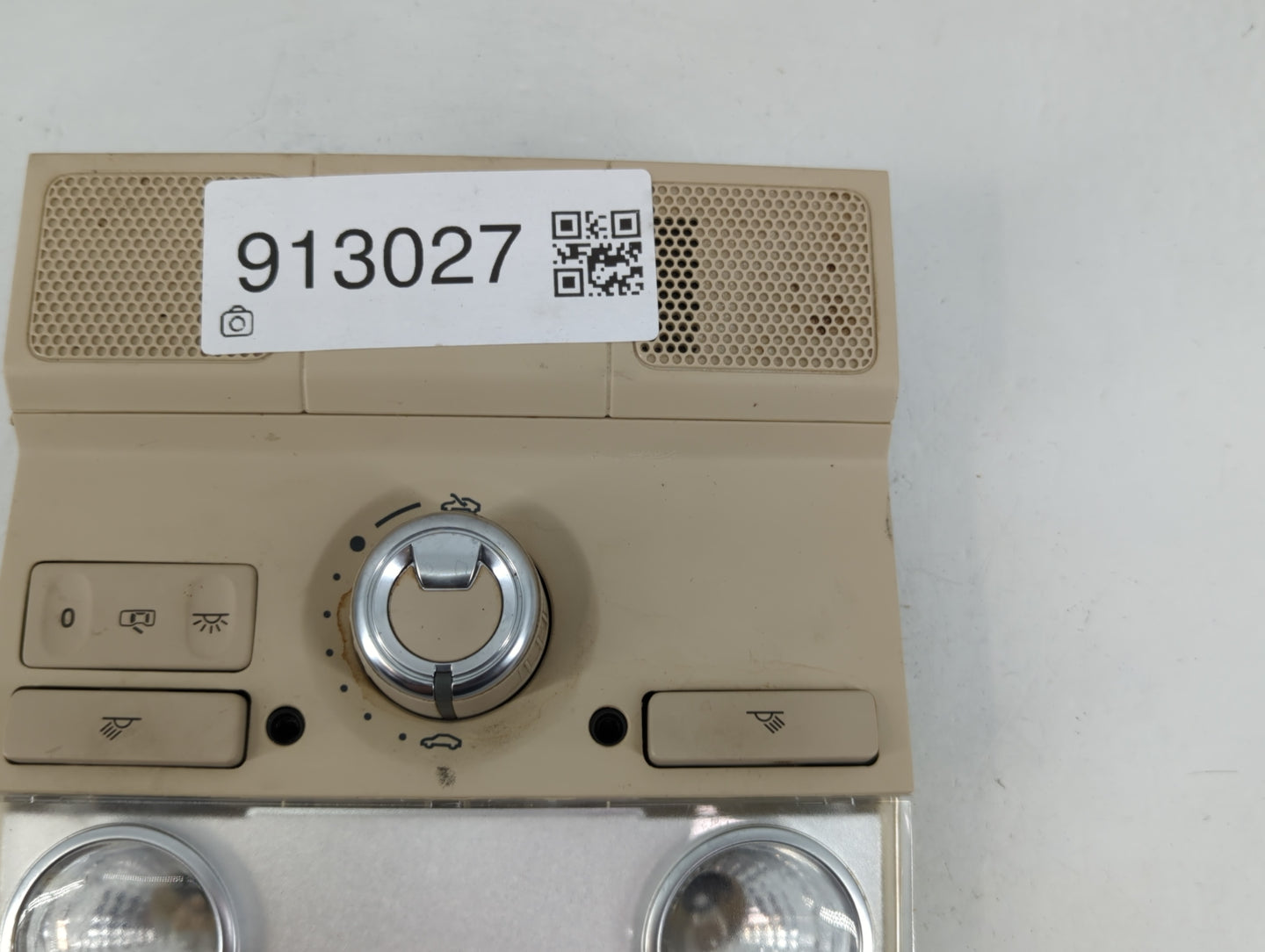 2011 Volkswagen Jetta Overhead Roof Console - Oemusedautoparts1.com