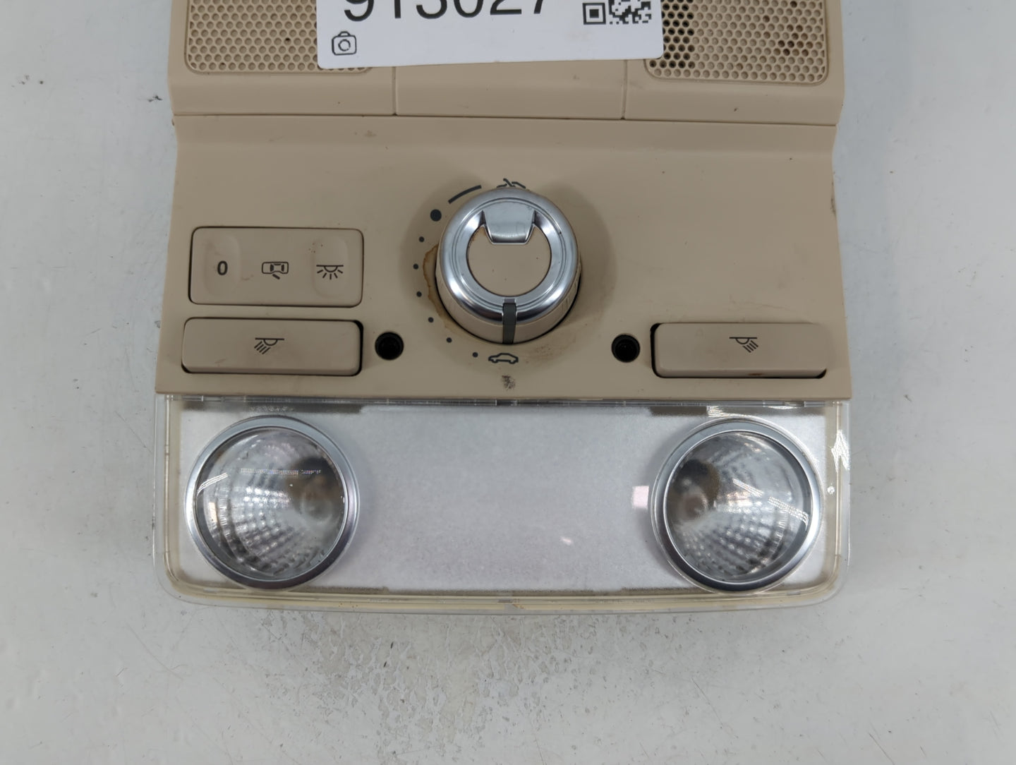 2011 Volkswagen Jetta Overhead Roof Console - Oemusedautoparts1.com