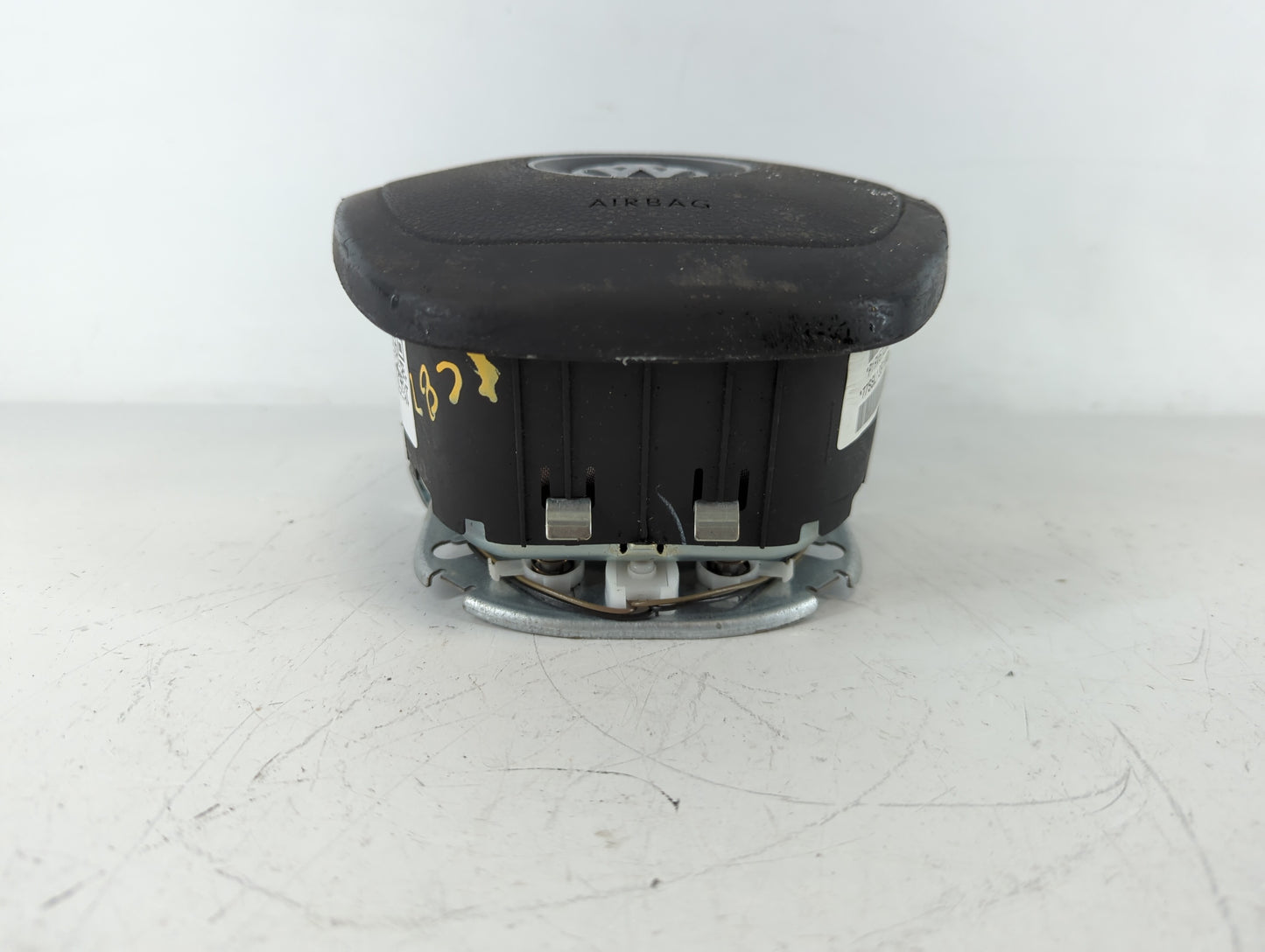 2011-2014 Volkswagen Routan Air Bag Driver Left Steering Wheel Mounted P/N:P1RV67DX9AC Fits Fits 2011 2012 2013 2014 OEM Use