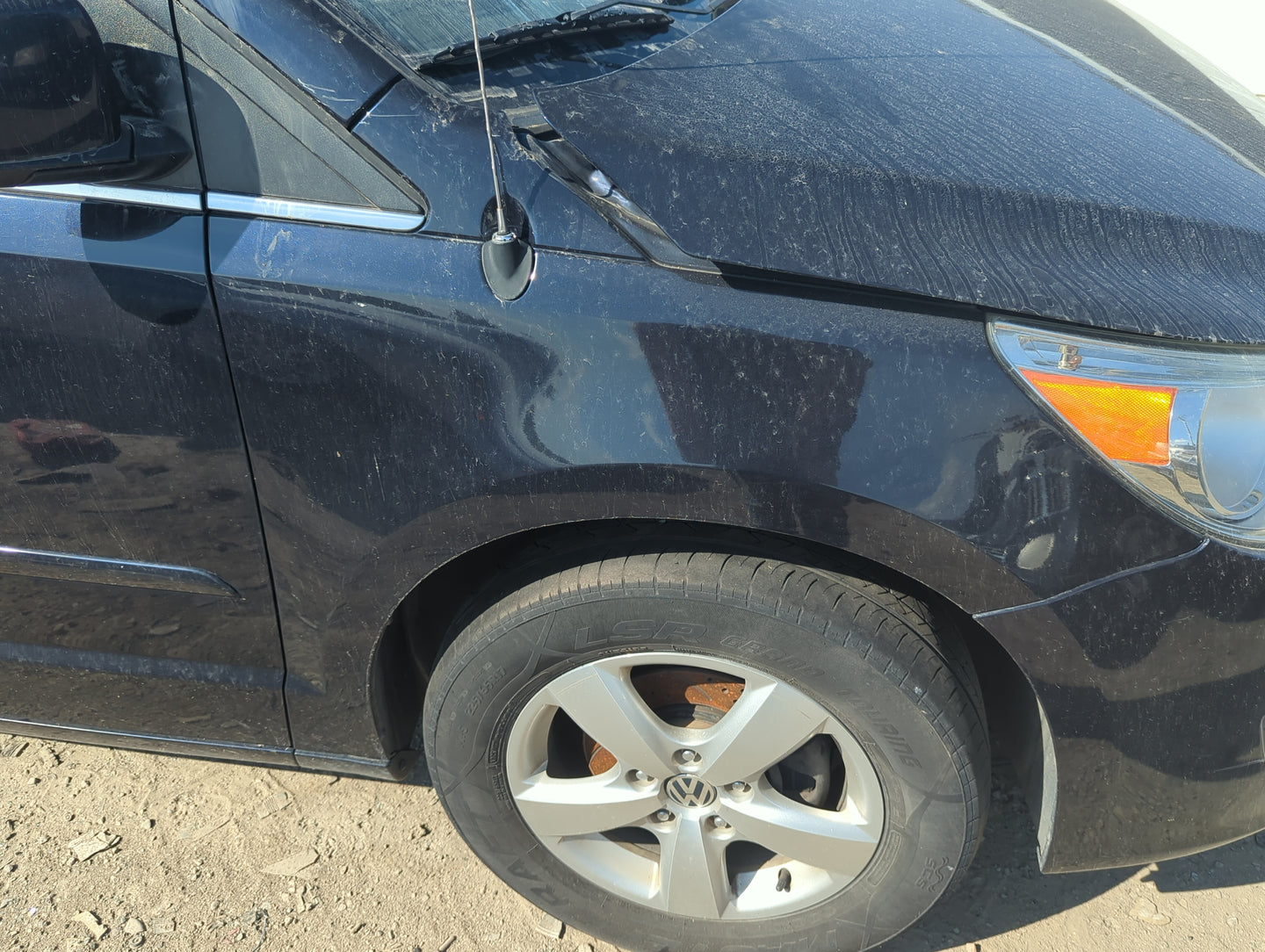 2009-2014 Volkswagen Routan Passenger Fender 1158723 - Oemusedautoparts1.com