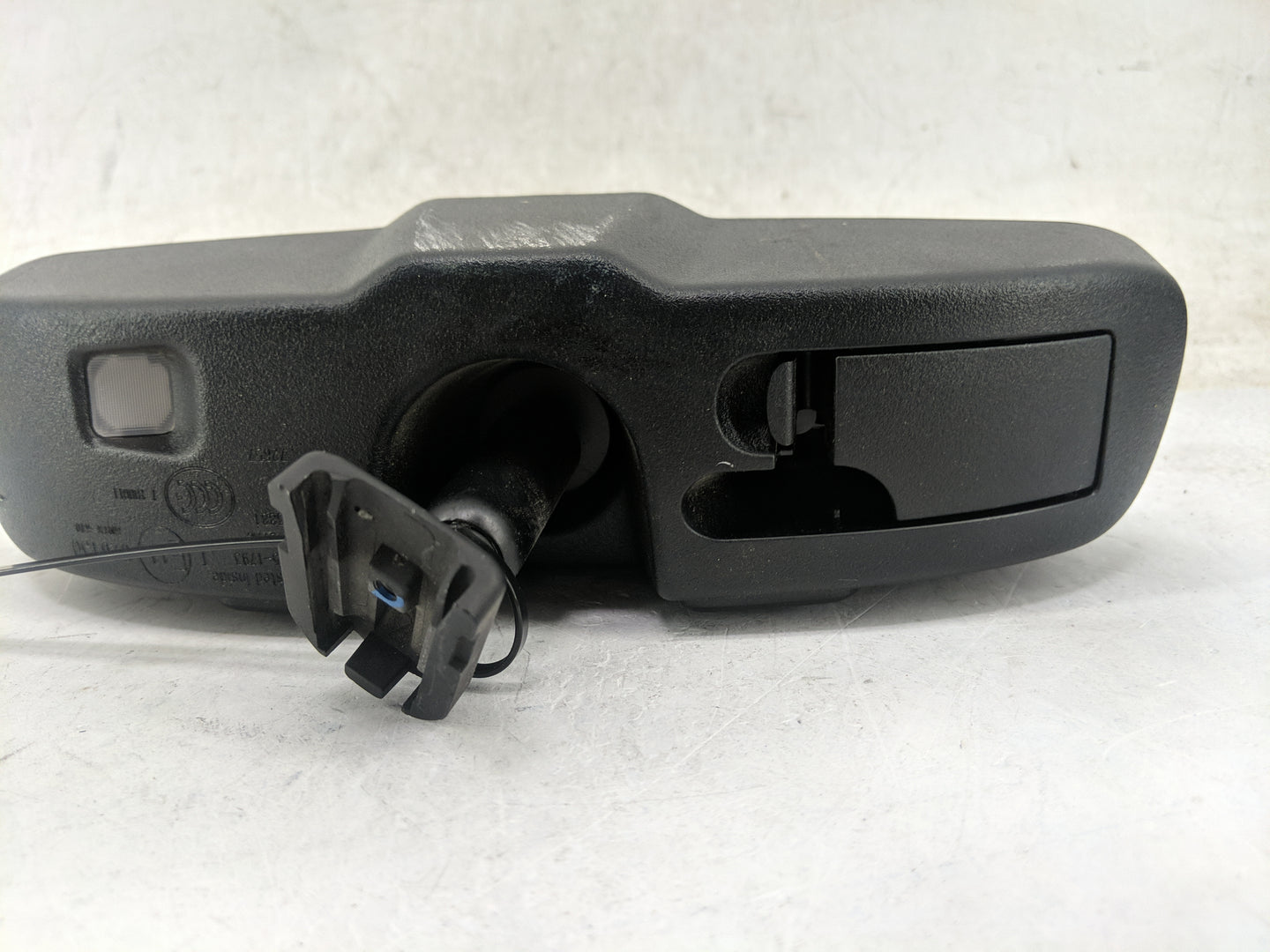 2009-2013 Volkswagen Routan Interior Rear View Mirror Replacement OEM Fits Fits 2009 2010 2011 2012 2013 OEM Used Auto Parts