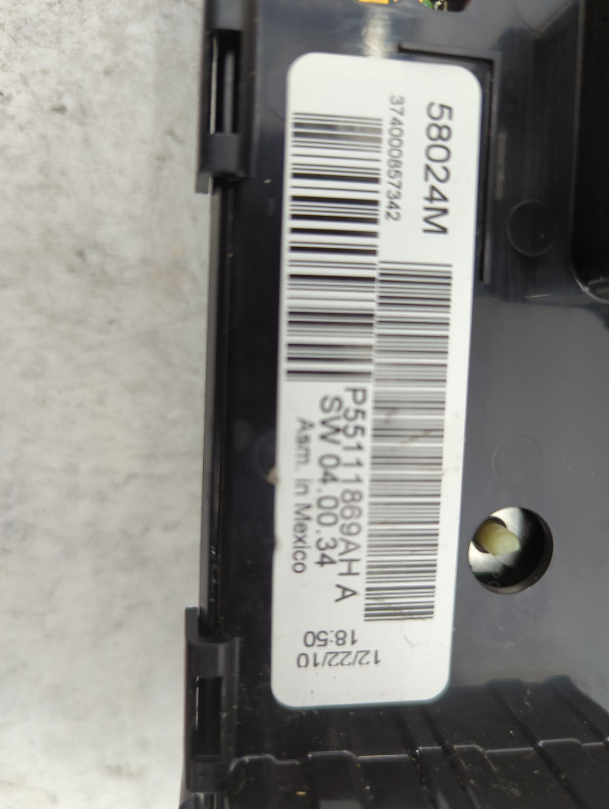 2009-2011 Volkswagen Routan Climate Control Module Temperature AC/Heater Replacement P/N:P55111869AH Fits Fits 2009 2010 201