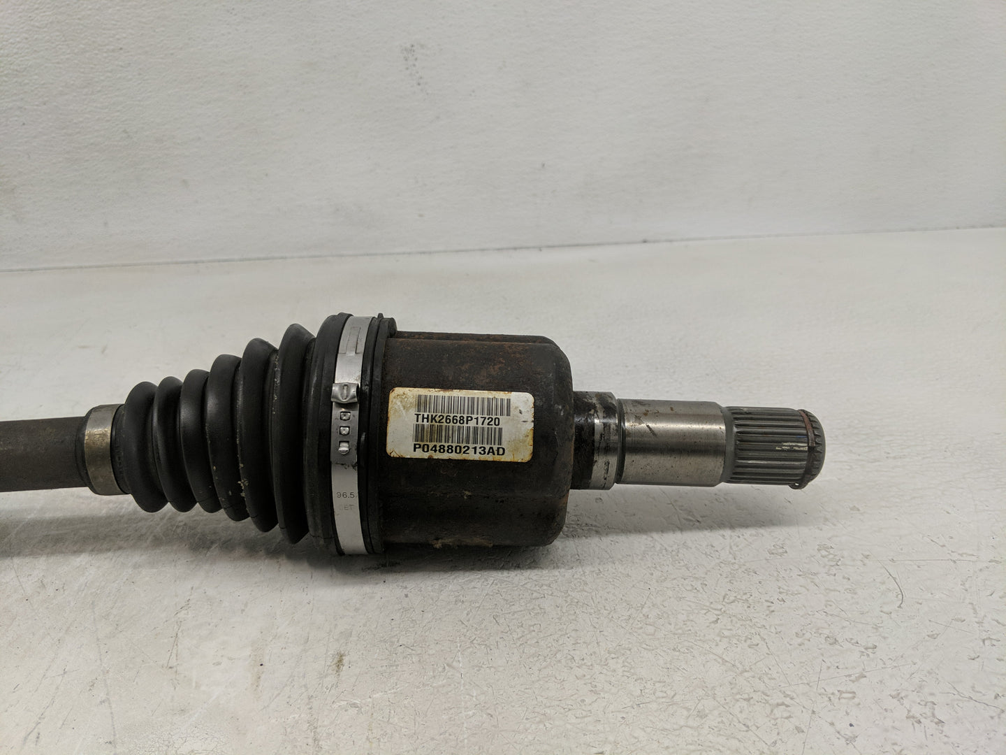 2009-2014 Volkswagen Routan Axle Shaft Front Driver Cv C/v - Oemusedautoparts1.com