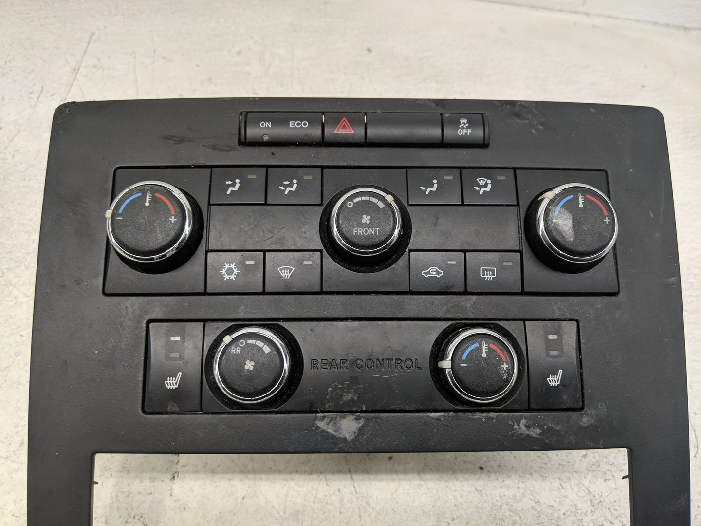 2009-2014 Volkswagen Routan Climate Control Module Temperature AC/Heater Replacement P/N:P55111869AH A Fits OEM Used Auto Pa