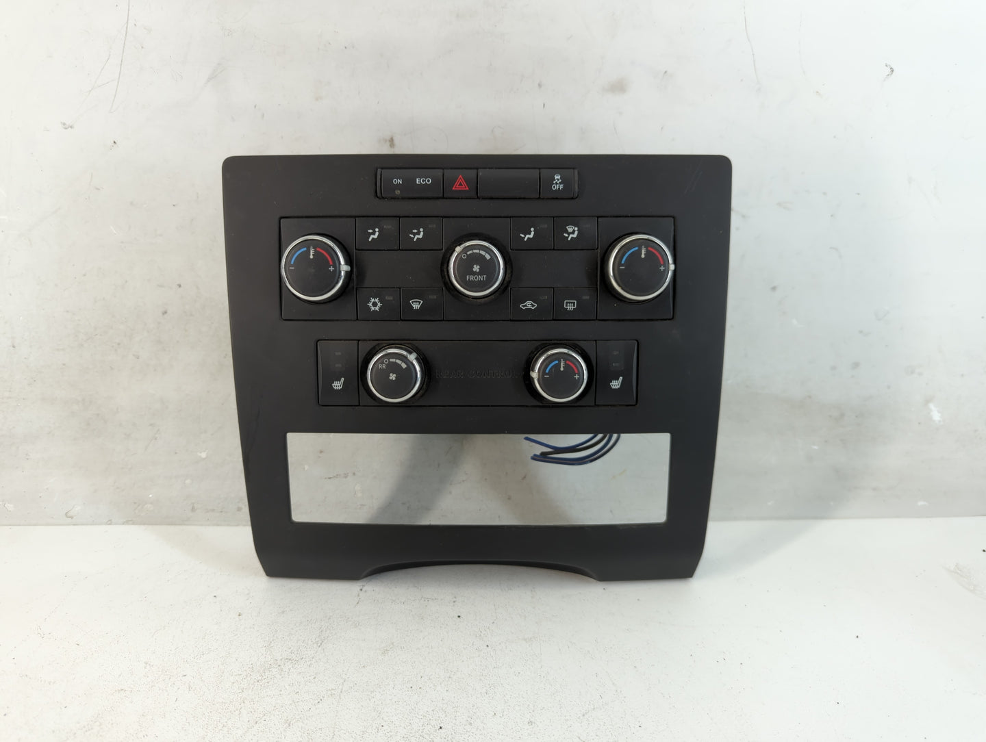 2009-2011 Volkswagen Routan Climate Control Module Temperature AC/Heater Replacement P/N:P55111869AH Fits Fits 2009 2010 201