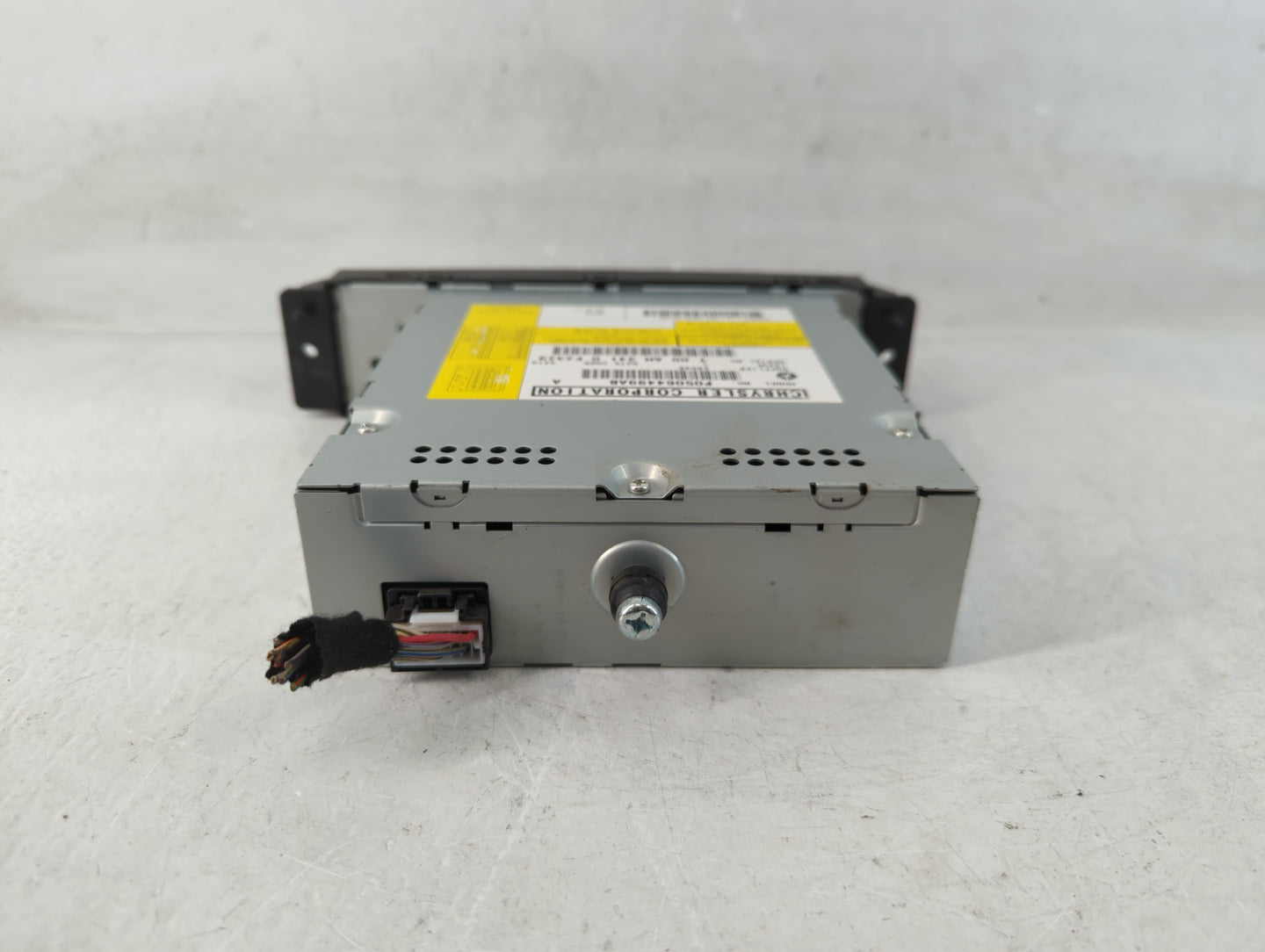 2009-2014 Volkswagen Routan Radio AM FM Cd Player Receiver Replacement P/N:P05064499AB Fits Fits 2009 2010 2011 2012 2013 20