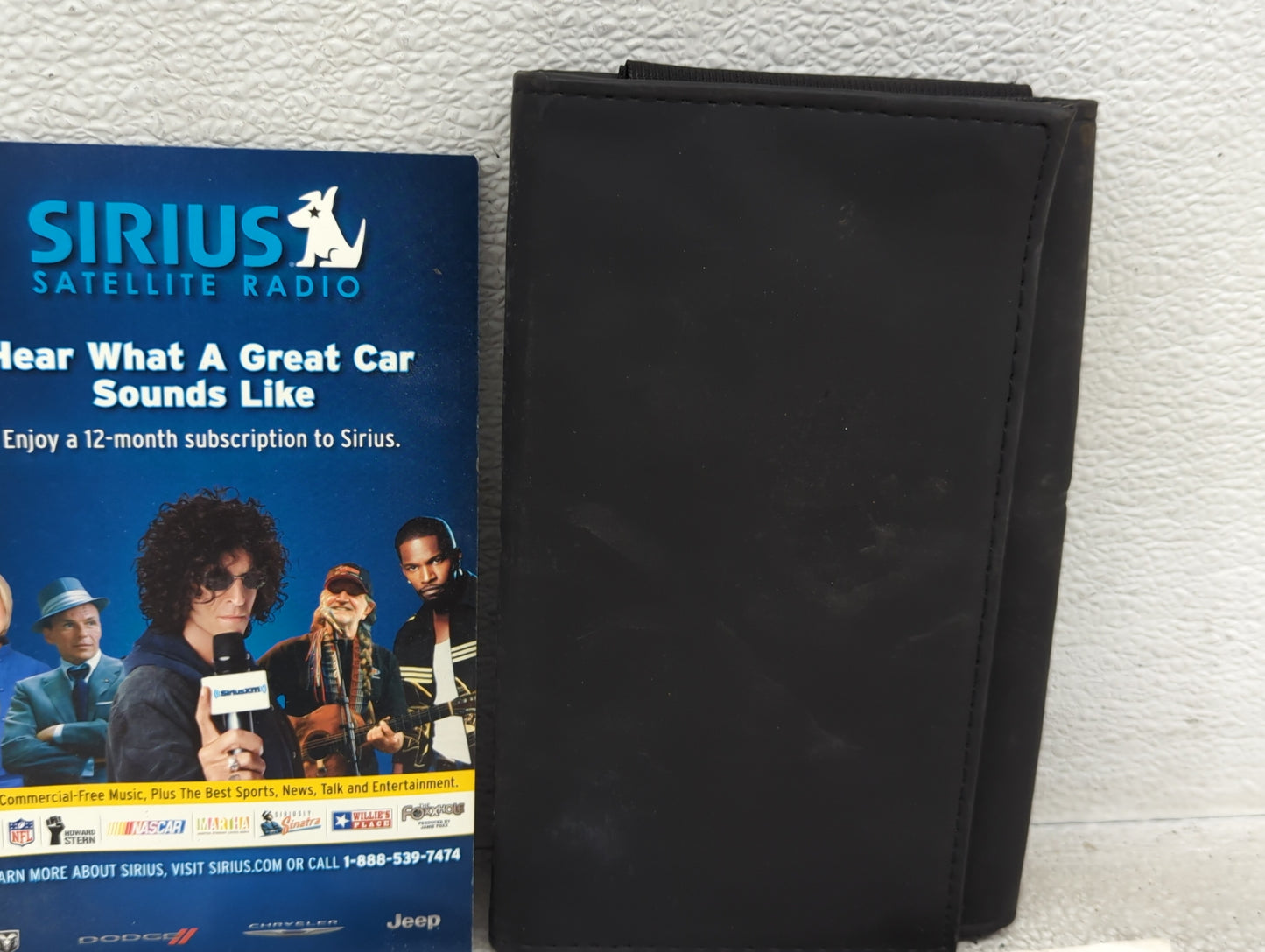 2011 Volkswagen Routan Owners Manual Book Guide OEM Used Auto Parts - Oemusedautoparts1.com