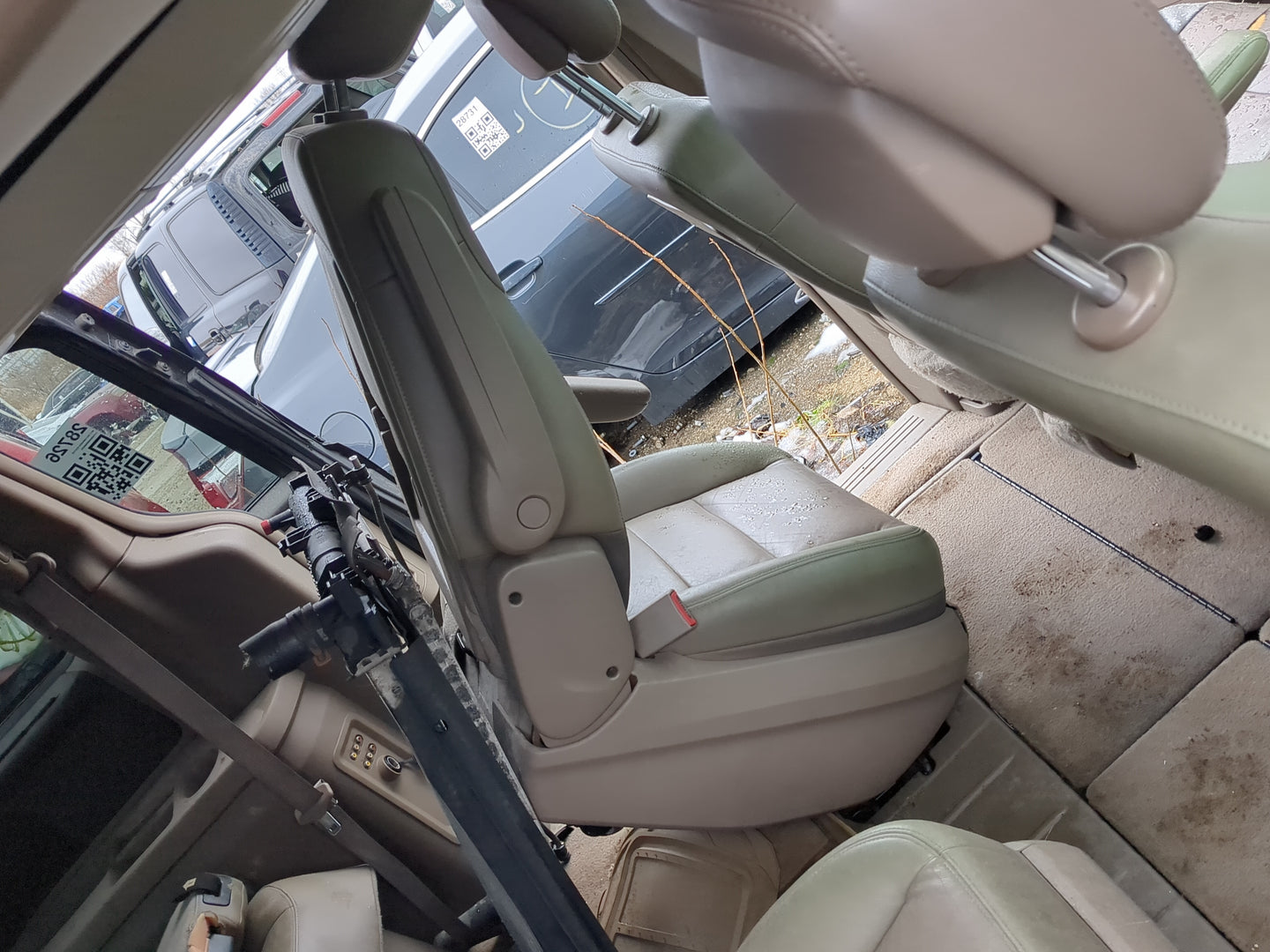 2011 Volkswagen Routan Rear Seat Oem - Oemusedautoparts1.com