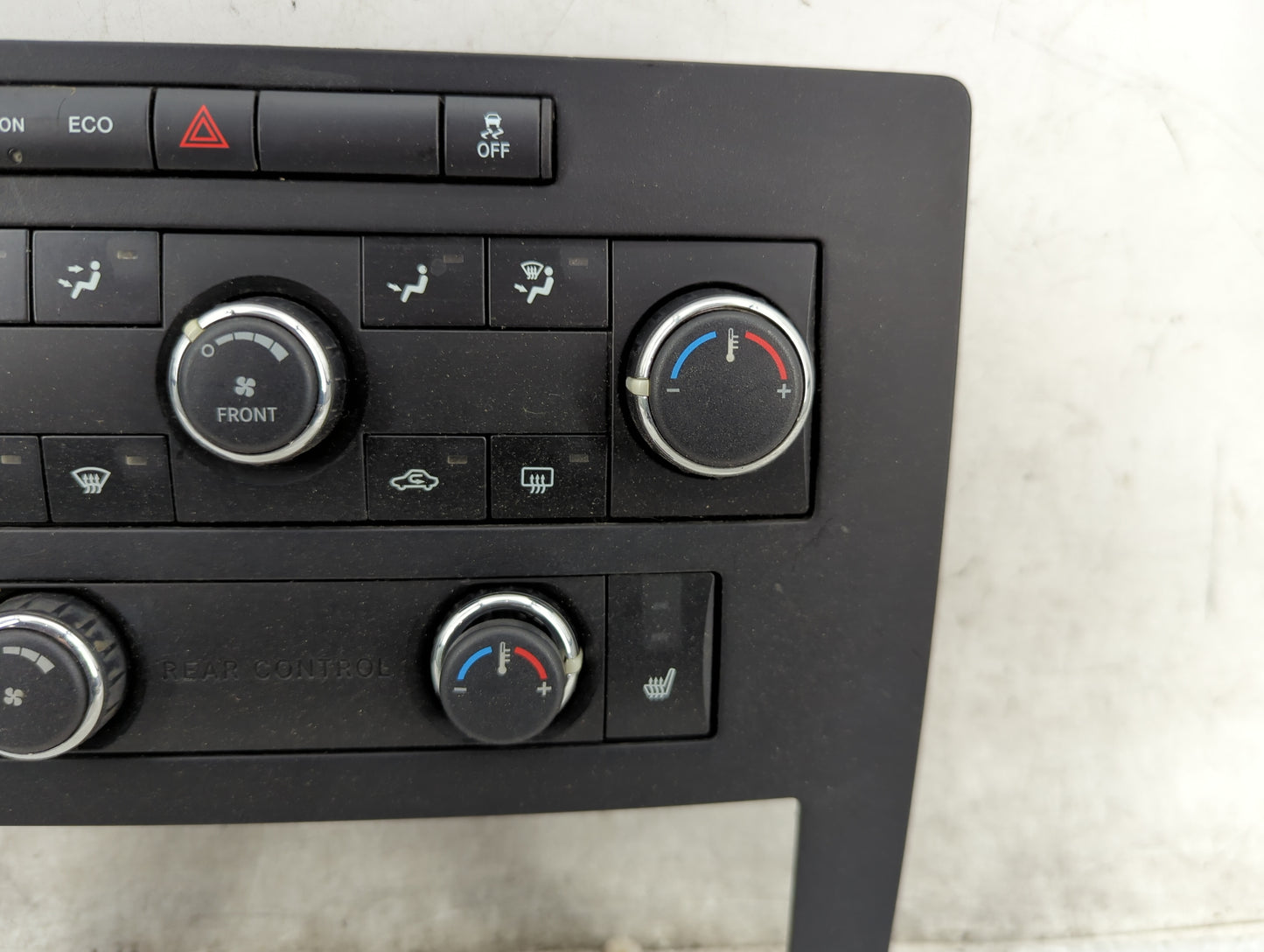 2011 Volkswagen Routan Climate Control Module Temperature AC/Heater Replacement P/N:P55111869AH Fits Fits 2009 2010 OEM Used