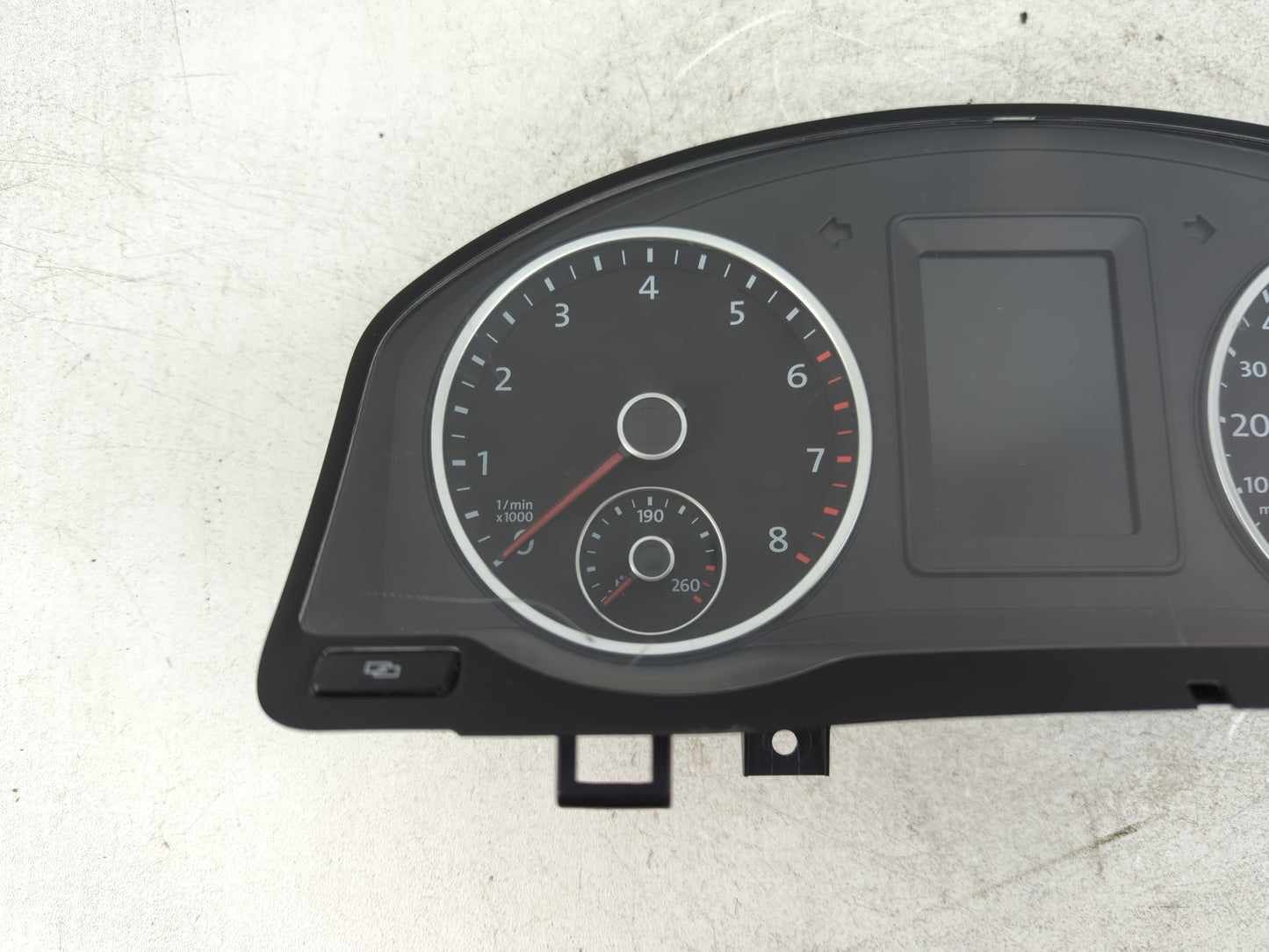 2011 Volkswagen Tiguan Instrument Cluster Speedometer Gauges P/N:5N0920 972B 5N0920972B, 5N0920972BX Fits OEM Used Auto Part
