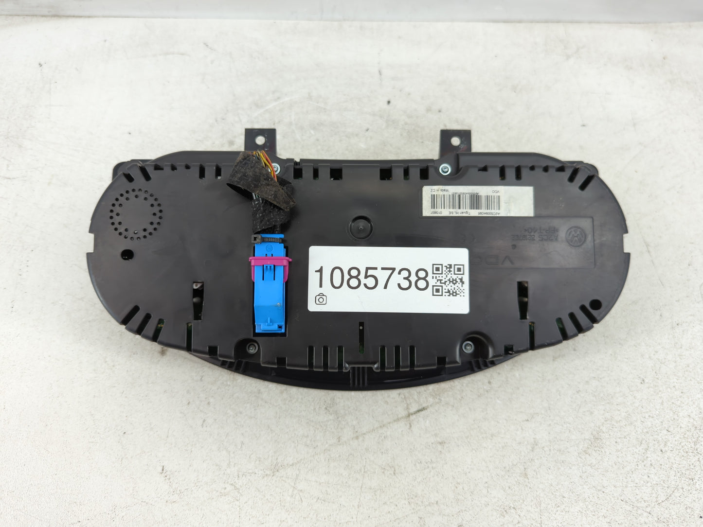 2011 Volkswagen Tiguan Instrument Cluster Speedometer Gauges P/N:5N0920 972B 5N0920972B, 5N0920972BX Fits OEM Used Auto Part