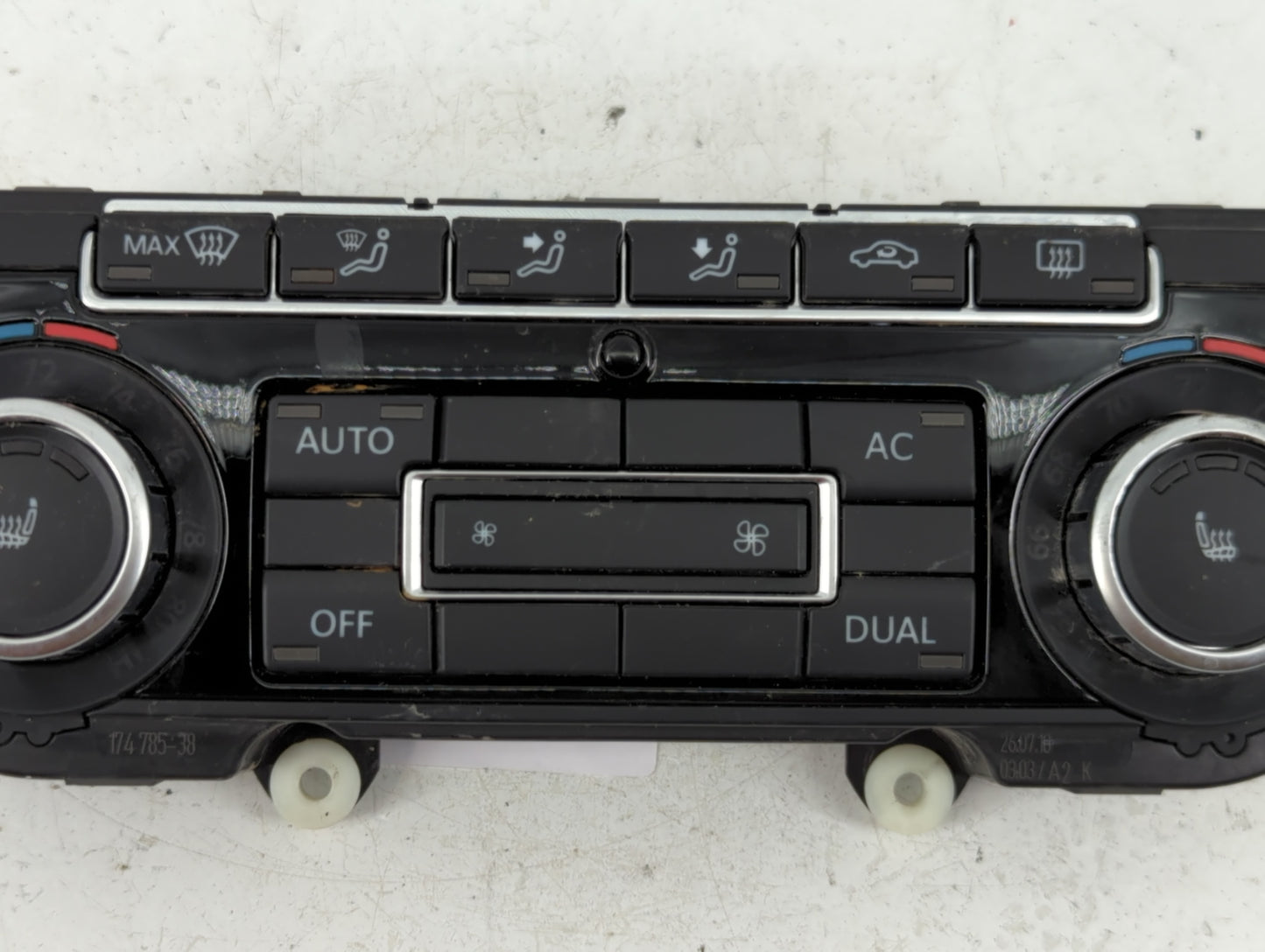 2010-2011 Volkswagen Tiguan Climate Control Module Temperature AC/Heater Replacement P/N:5K0 907 044 CF Fits Fits 2010 2011 