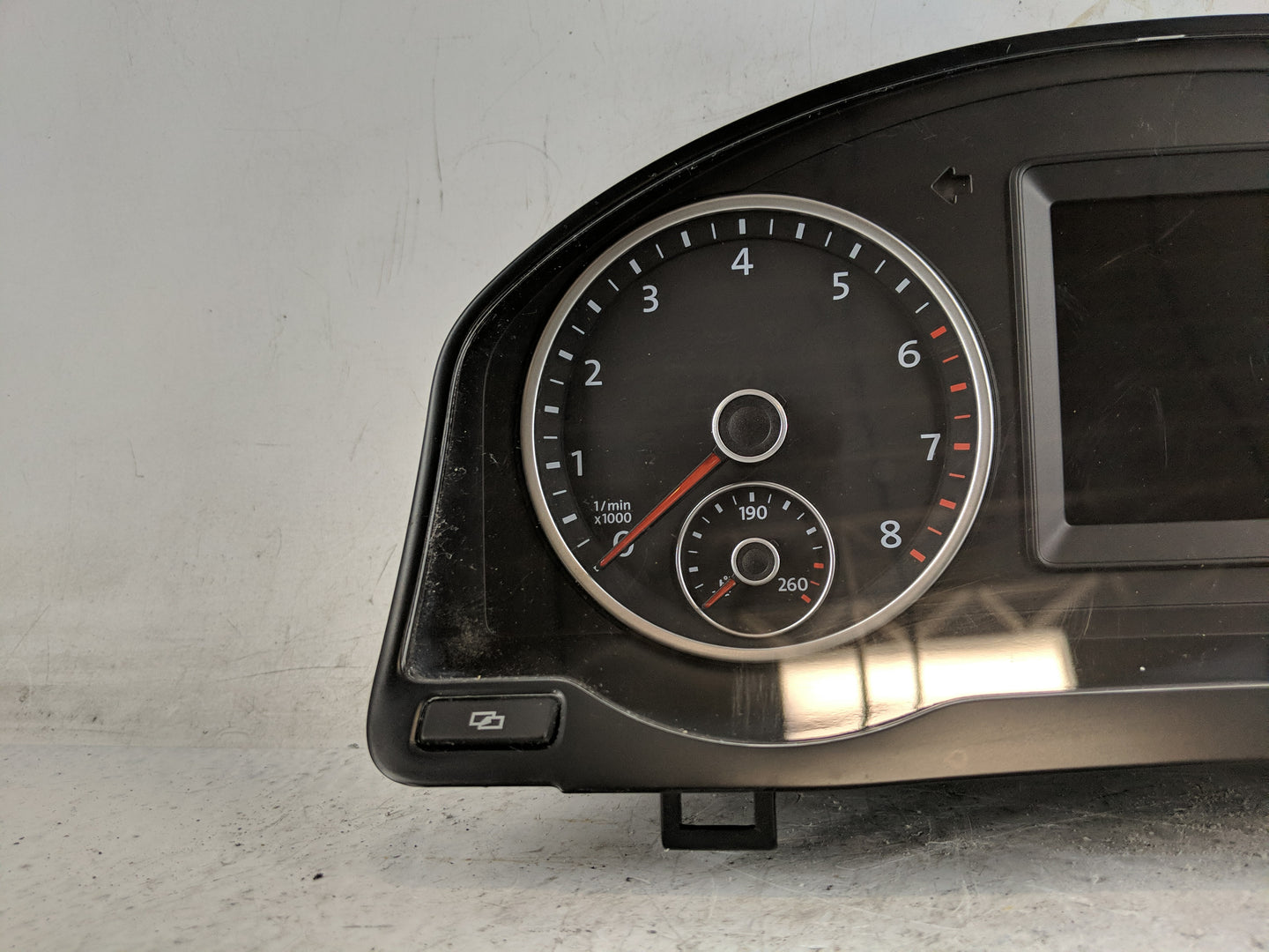 2011 Volkswagen Tiguan Instrument Cluster Speedometer Gauges Fits OEM Used Auto Parts - Oemusedautoparts1.com