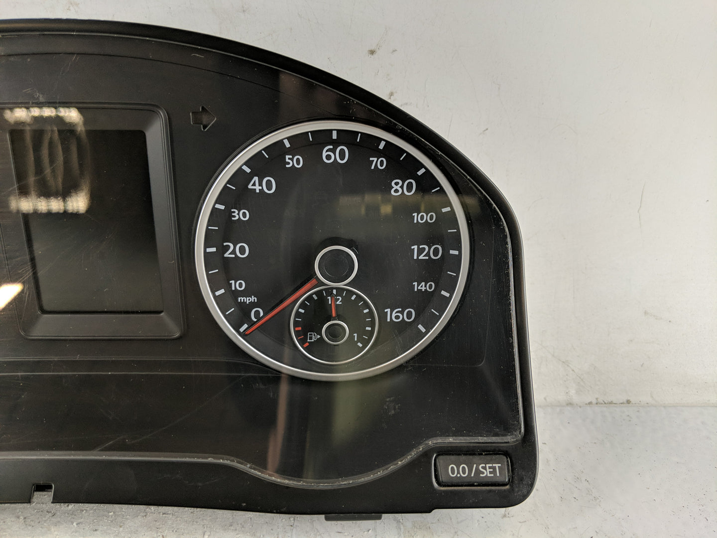 2011 Volkswagen Tiguan Instrument Cluster Speedometer Gauges Fits OEM Used Auto Parts - Oemusedautoparts1.com