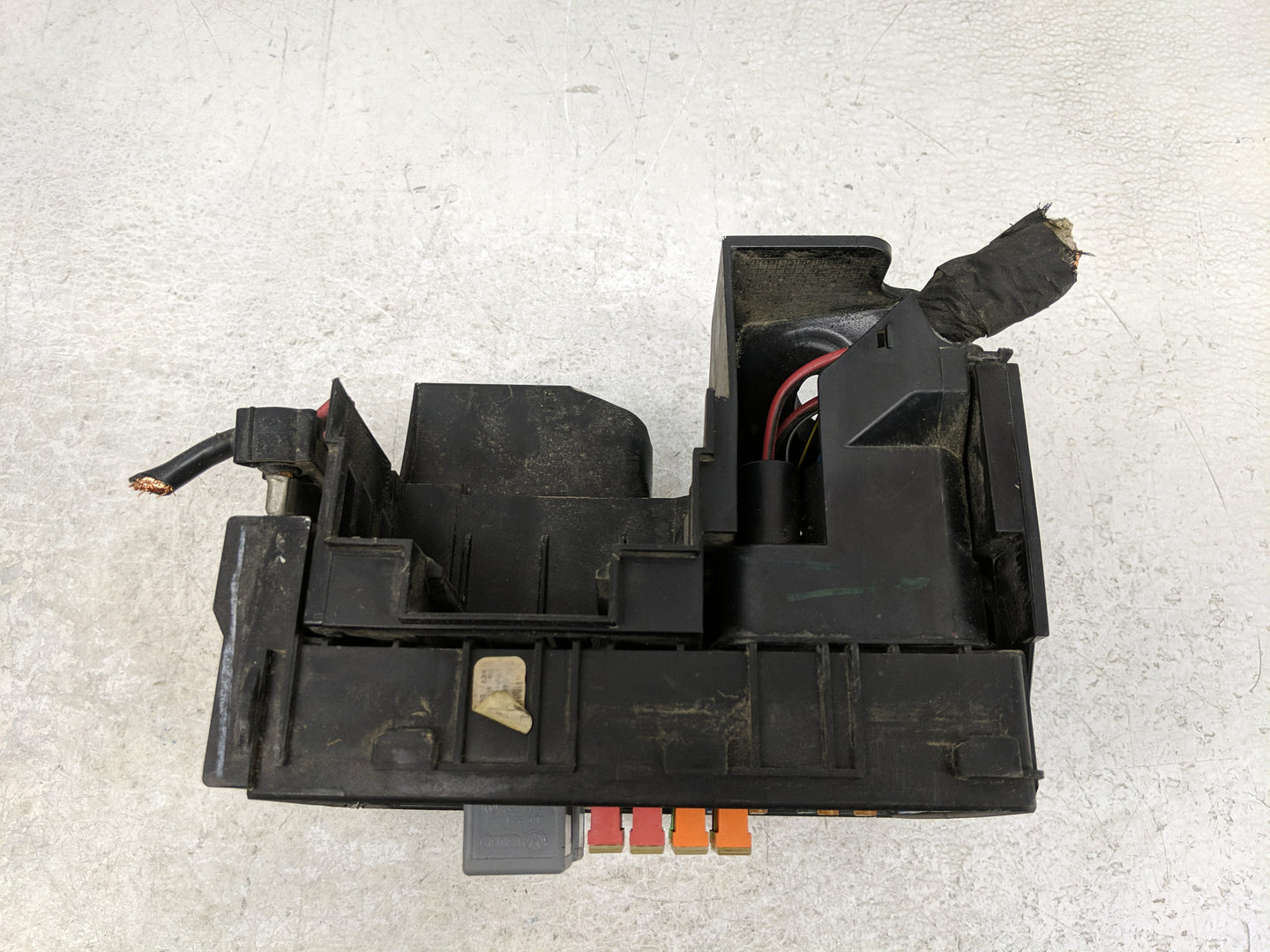 2009-2011 Volkswagen Tiguan Fusebox Fuse Box Panel Relay Module Fits Fits 2007 2008 2009 2010 2011 2012 2013 2014 2015 2016 