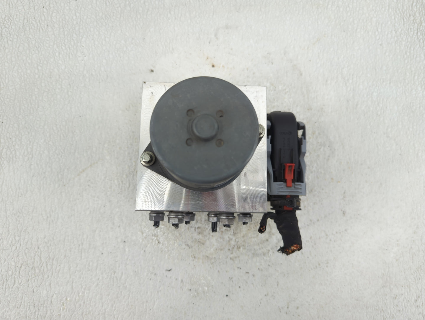 2010-2011 Volkswagen Tiguan ABS Pump Control Module Replacement P/N:17166011-G 54085329H, 17166611 Fits Fits 2010 2011 OEM U