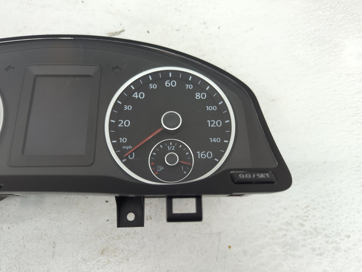 2011 Volkswagen Tiguan Instrument Cluster Speedometer Gauges Fits OEM Used Auto Parts - Oemusedautoparts1.com