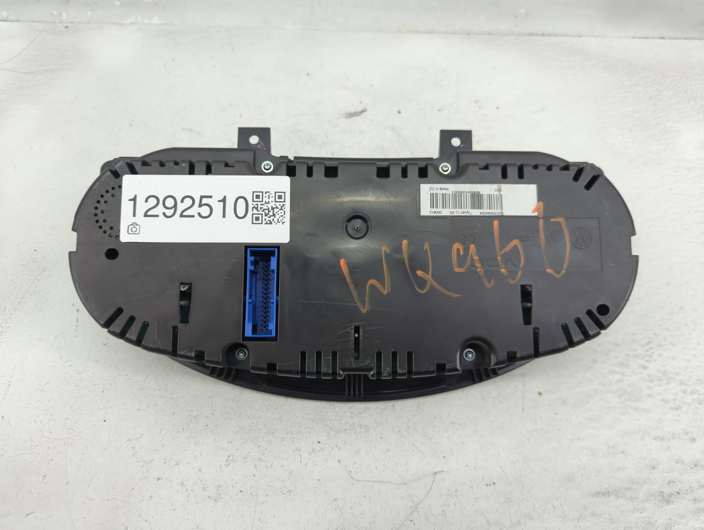2011 Volkswagen Tiguan Instrument Cluster Speedometer Gauges Fits OEM Used Auto Parts - Oemusedautoparts1.com