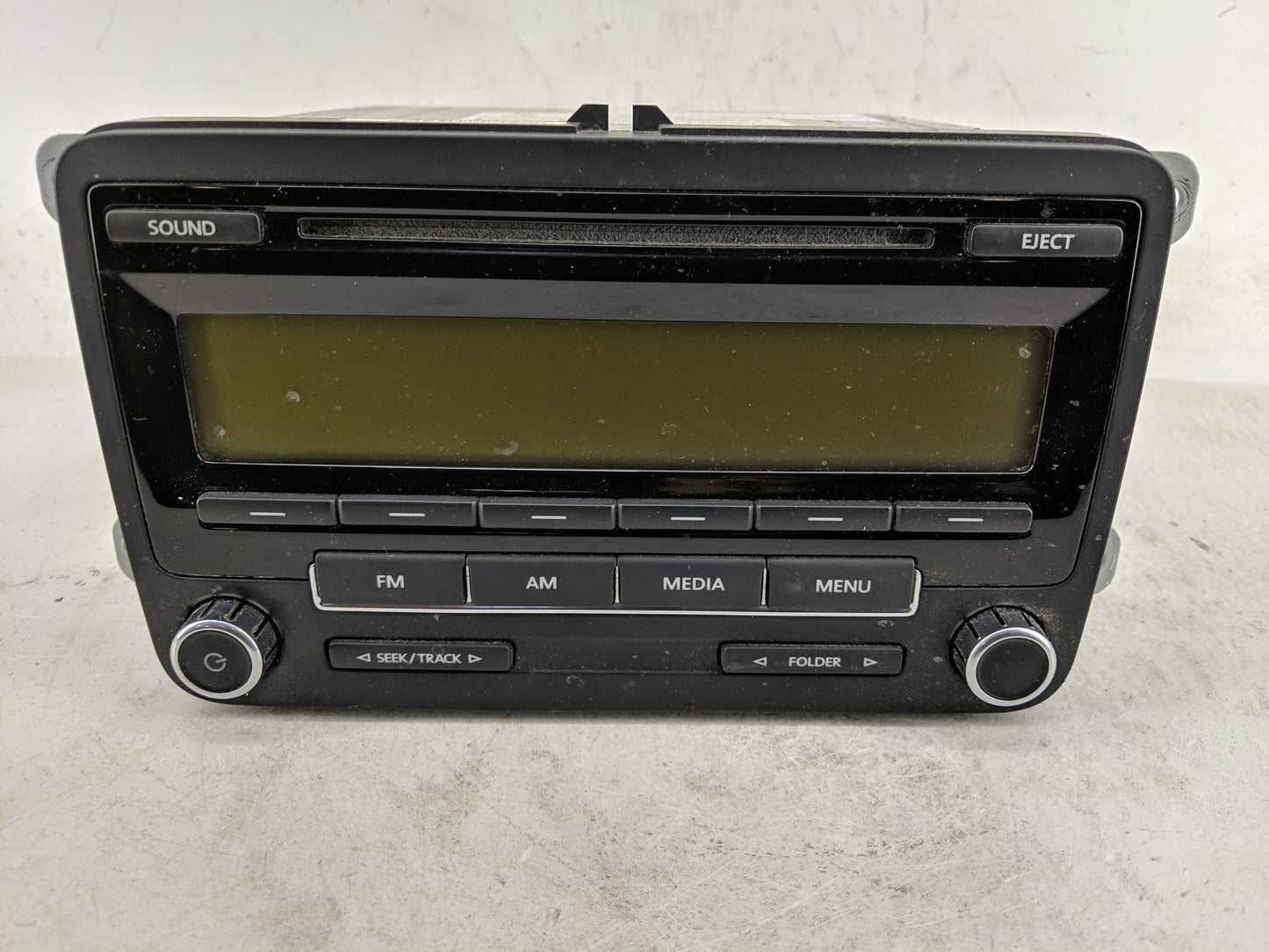 2009-2017 Volkswagen Tiguan Radio AM FM Cd Player Receiver Replacement P/N:5N0 035 164 A Fits OEM Used Auto Parts - Oemuseda
