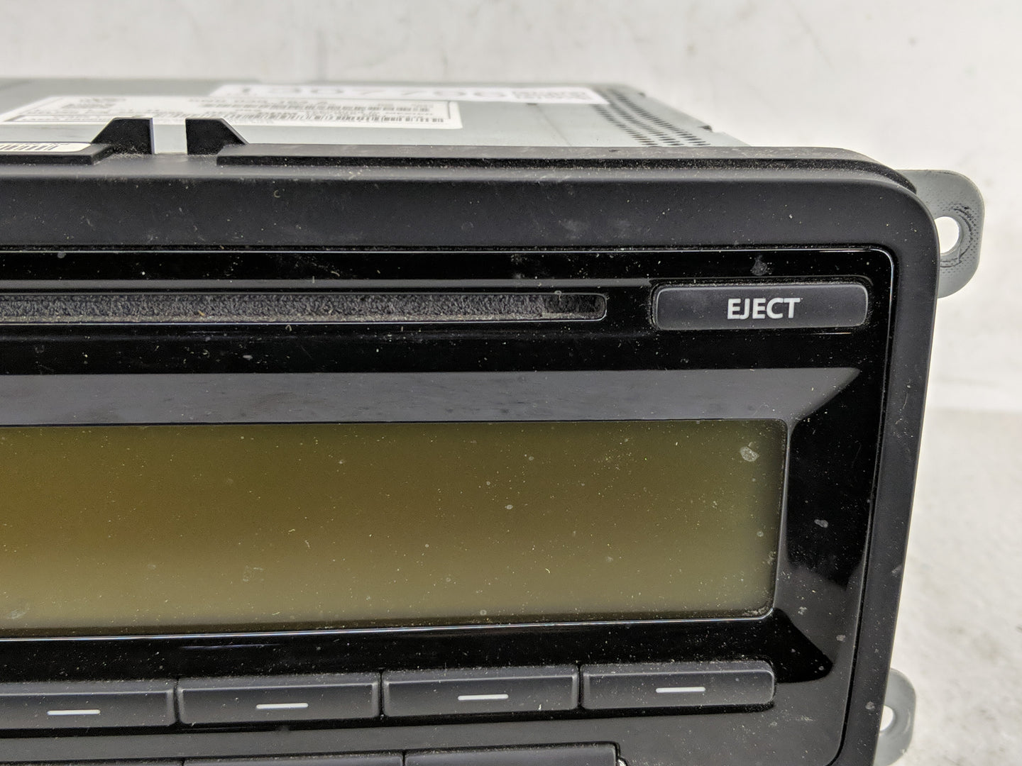 2009-2017 Volkswagen Tiguan Radio AM FM Cd Player Receiver Replacement P/N:5N0 035 164 A Fits OEM Used Auto Parts - Oemuseda