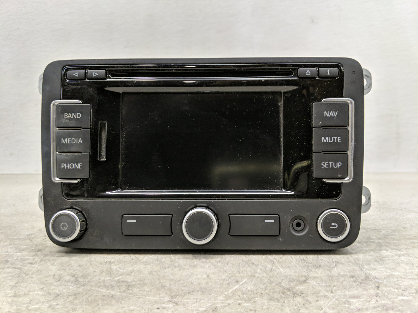 2009-2017 Volkswagen Tiguan Radio AM FM Cd Player Receiver Replacement P/N:1K0035274 Fits OEM Used Auto Parts - Oemusedautop