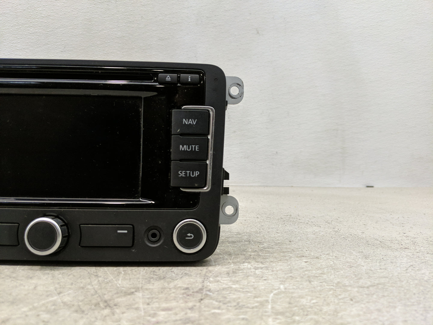 2009-2017 Volkswagen Tiguan Radio AM FM Cd Player Receiver Replacement P/N:1K0035274 Fits OEM Used Auto Parts - Oemusedautop