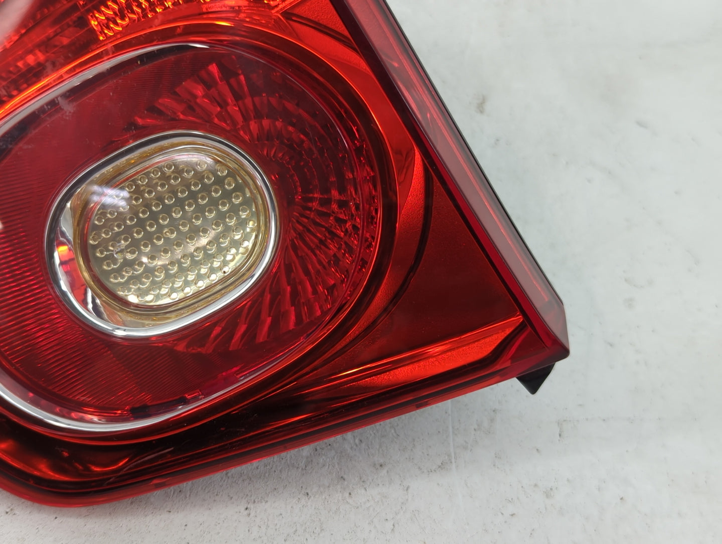 2009-2011 Volkswagen Tiguan Tail Light Assembly Driver Left OEM P/N:5N0 945 093 C Fits Fits 2009 2010 2011 OEM Used Auto Par