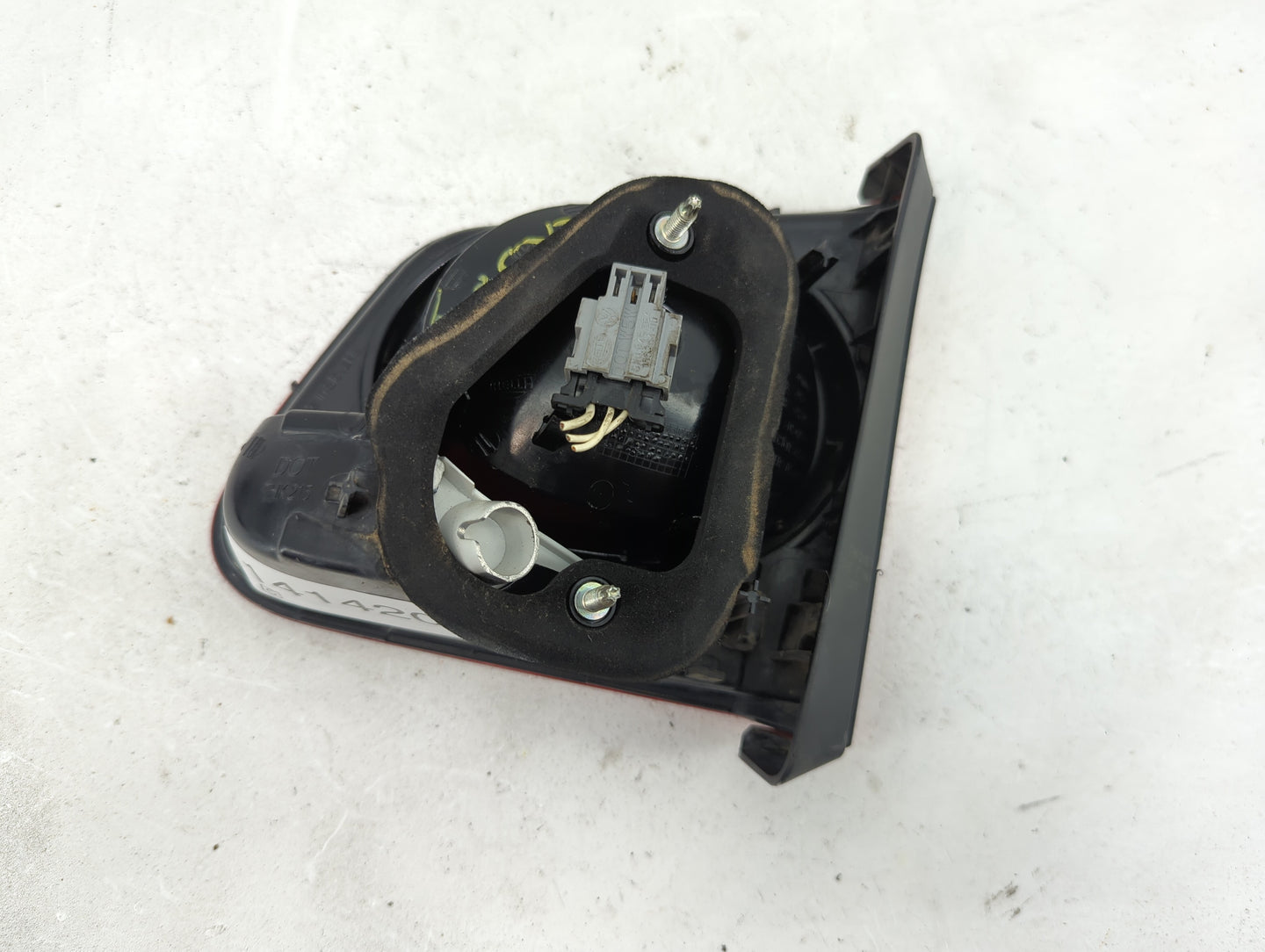 2009-2011 Volkswagen Tiguan Tail Light Assembly Driver Left OEM Fits Fits 2009 2010 2011 OEM Used Auto Parts - Oemusedautopa