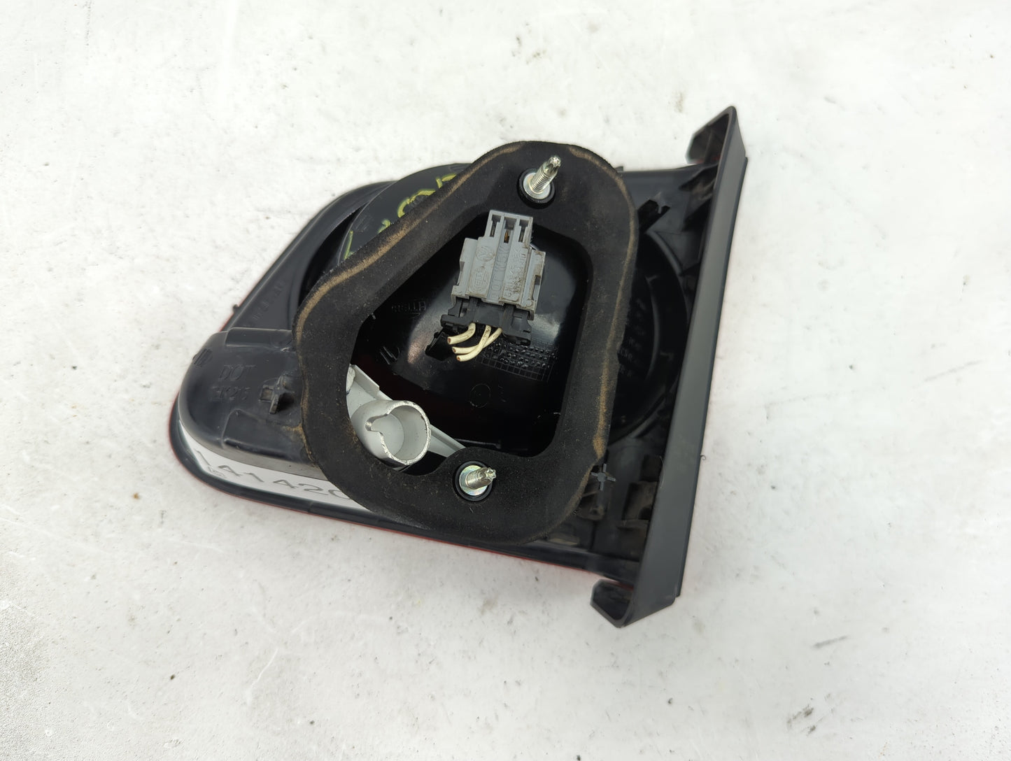 2009-2011 Volkswagen Tiguan Tail Light Assembly Driver Left OEM Fits Fits 2009 2010 2011 OEM Used Auto Parts - Oemusedautopa
