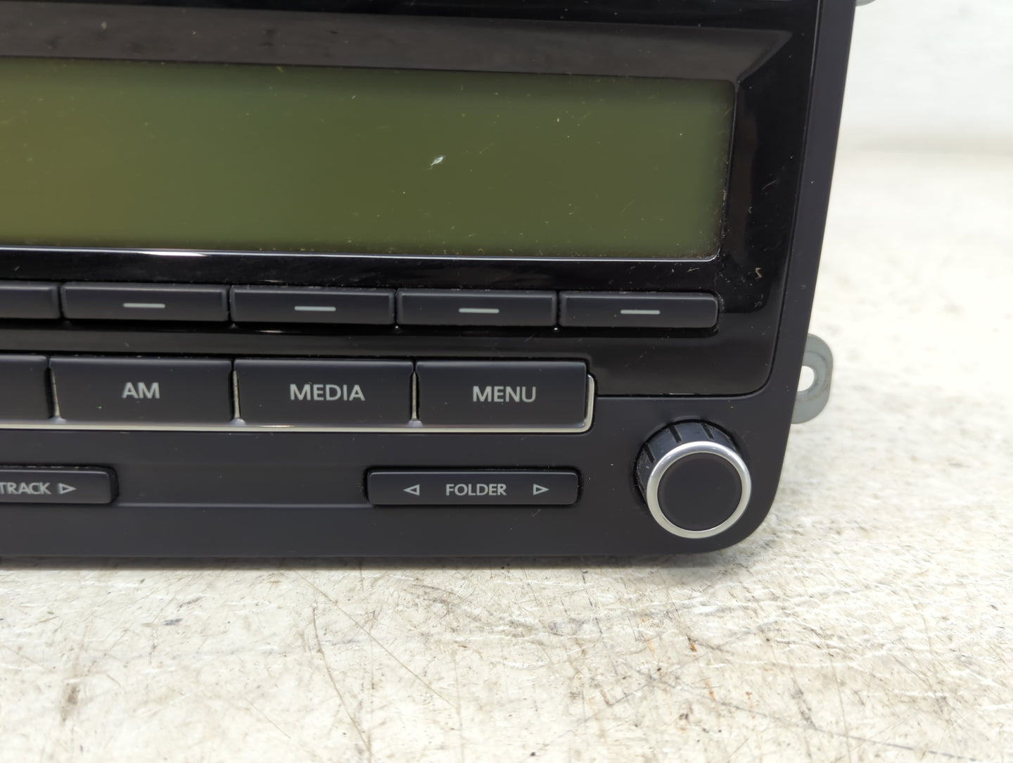 2009-2017 Volkswagen Tiguan Radio AM FM Cd Player Receiver Replacement P/N:5N0 035 164 A Fits OEM Used Auto Parts - Oemuseda