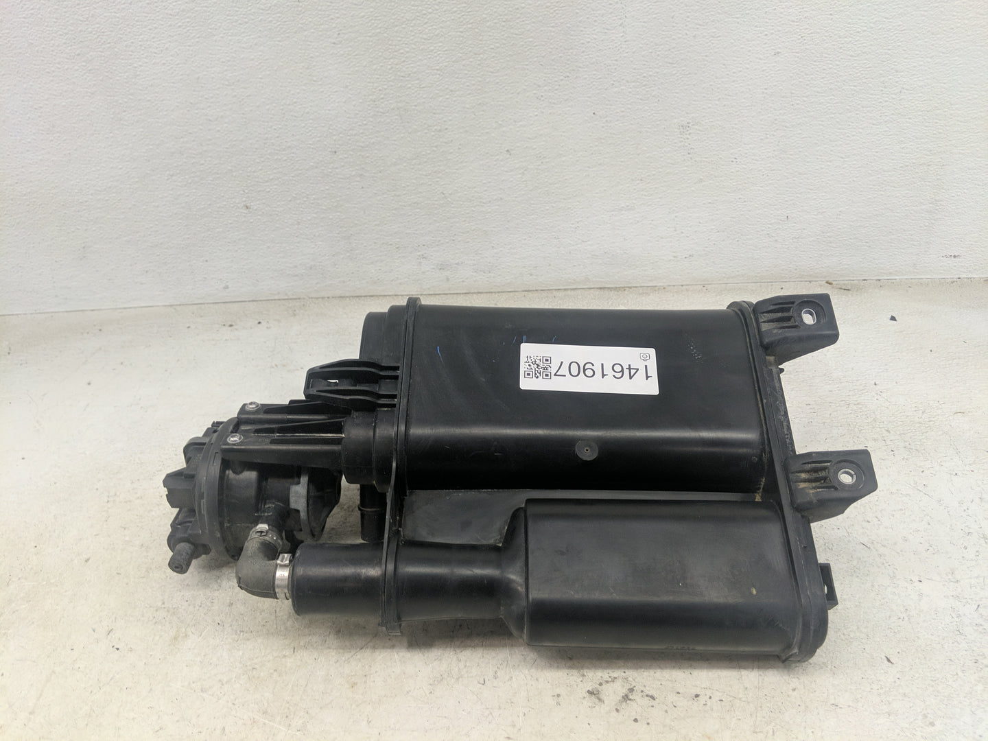 2011 Volkswagen Tiguan Fuel Vapor Charcoal Canister - Oemusedautoparts1.com