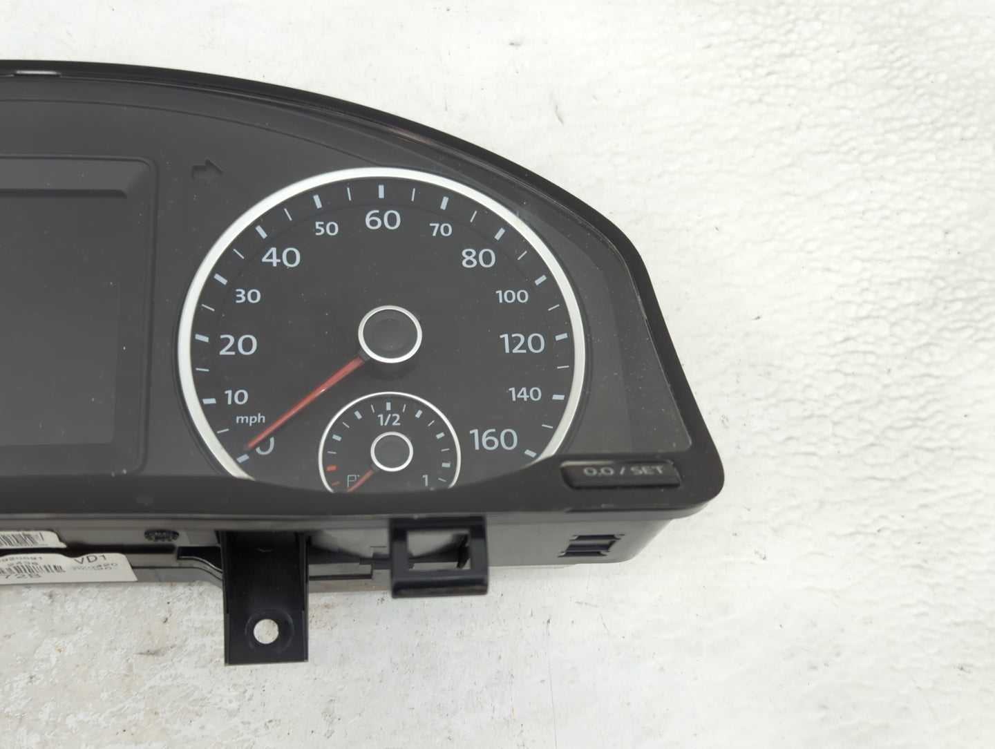 2011 Volkswagen Tiguan Instrument Cluster Speedometer Gauges P/N:5N0920972B Miles:84K Fits OEM Used Auto Parts - Oemusedauto