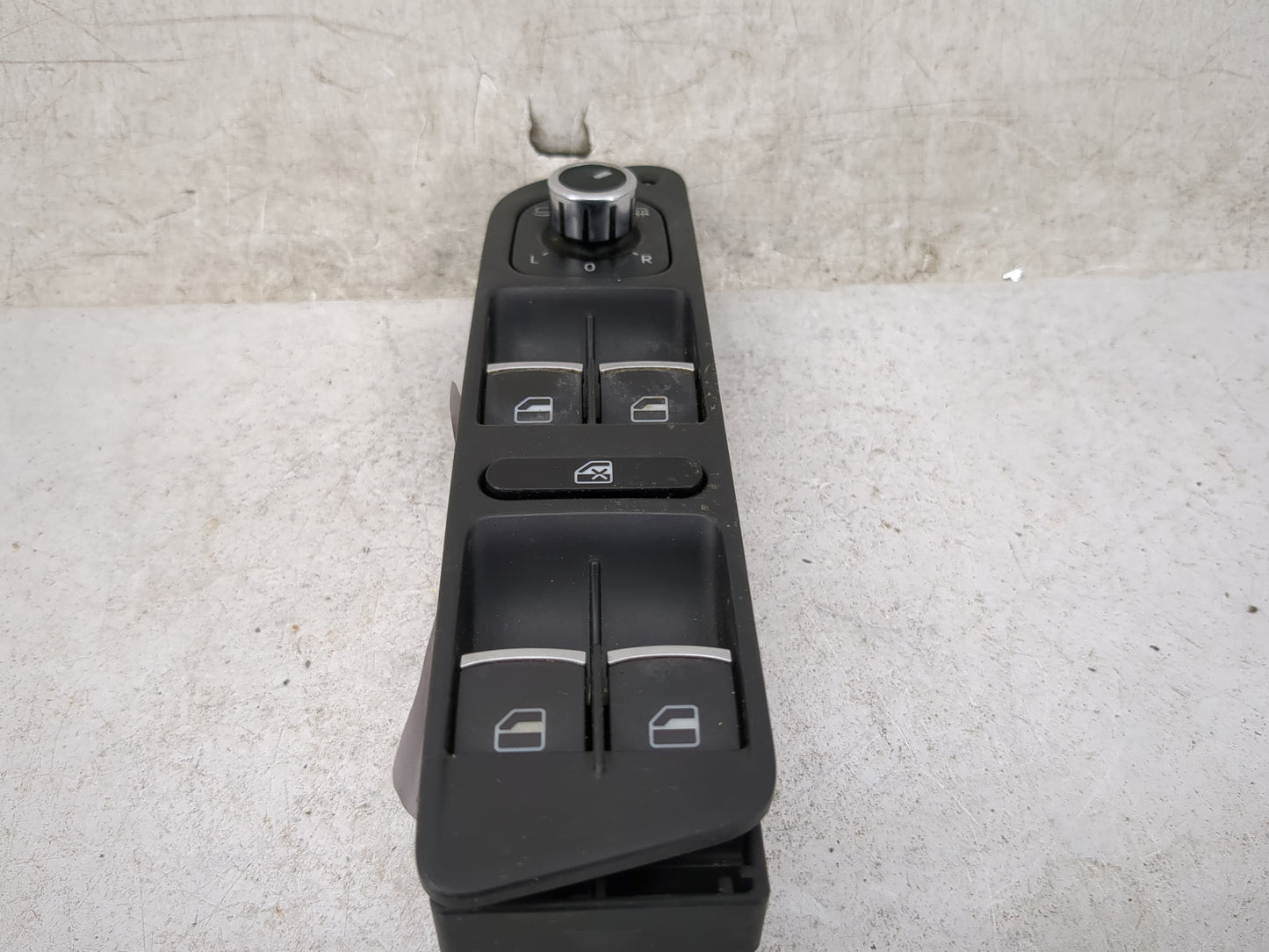 2009-2017 Volkswagen Tiguan Master Power Window Switch Replacement Driver Side Left P/N:5K0959565 Fits OEM Used Auto Parts -
