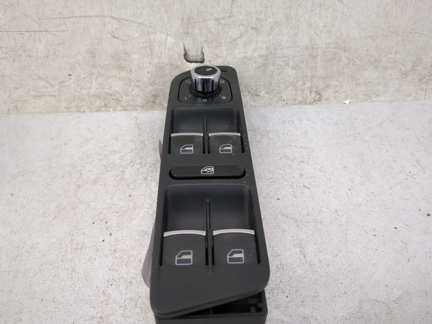 2009-2017 Volkswagen Tiguan Master Power Window Switch Replacement Driver Side Left P/N:5K0959565 Fits OEM Used Auto Parts -