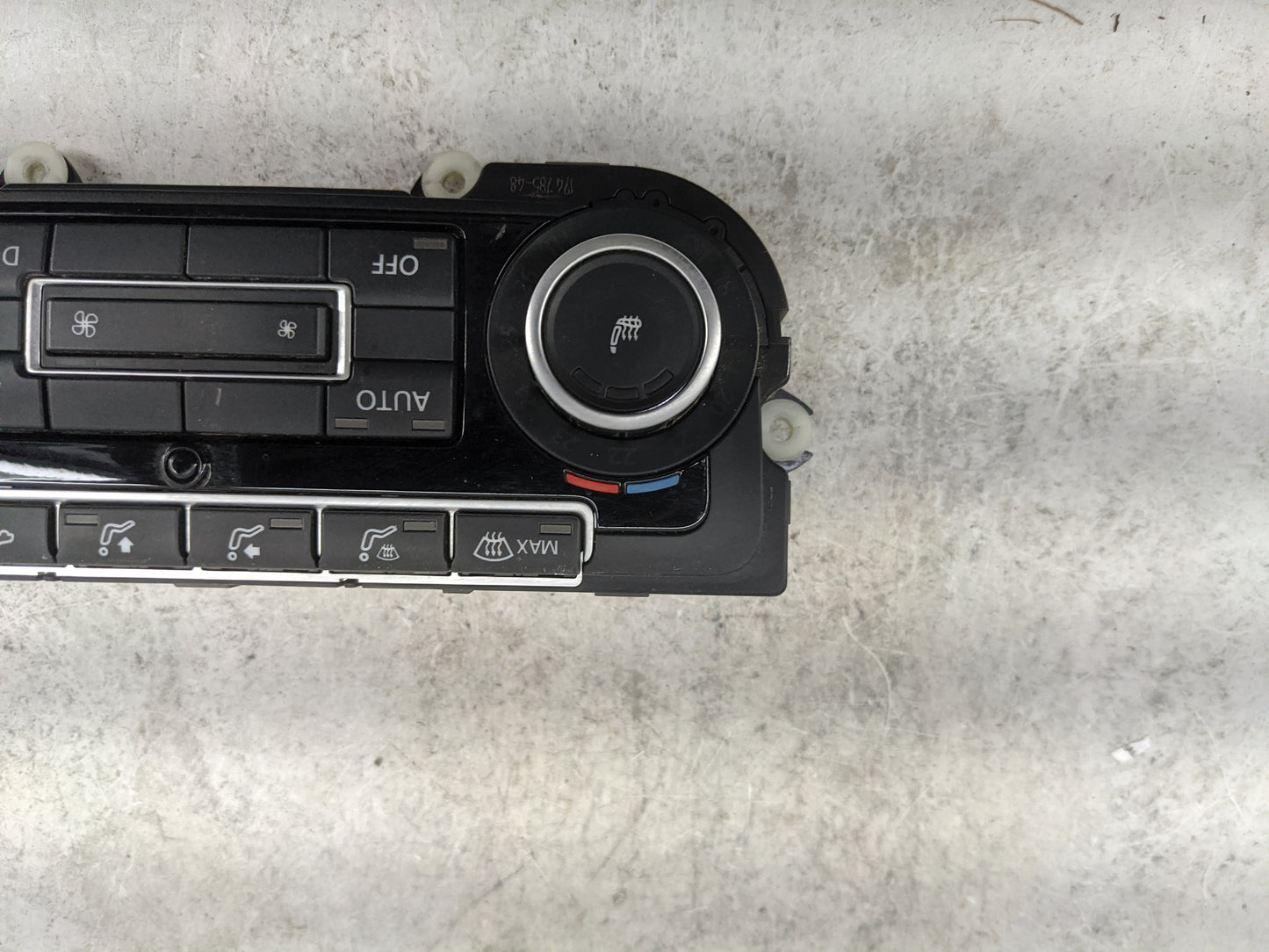2010-2011 Volkswagen Tiguan Climate Control Module Temperature AC/Heater Replacement P/N:5K0907044CJ 5HB009748-43 Fits OEM U