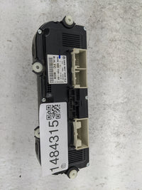 2010-2011 Volkswagen Tiguan Climate Control Module Temperature AC/Heater Replacement P/N:5K0907044CJ 5HB009748-43 Fits OEM U
