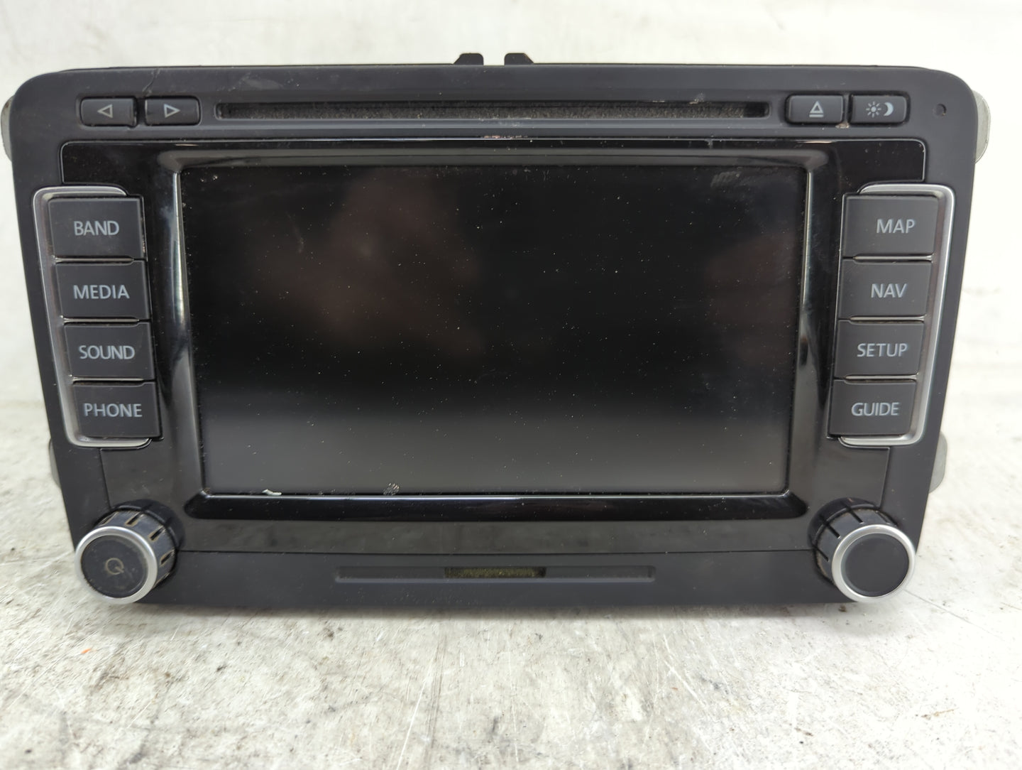 2009-2017 Volkswagen Tiguan Radio AM FM Cd Player Receiver Replacement P/N:3C0035684C A2C53424530 Fits OEM Used Auto Parts -