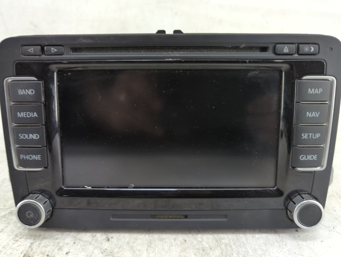 2009-2017 Volkswagen Tiguan Radio AM FM Cd Player Receiver Replacement P/N:3C0035684C A2C53424530 Fits OEM Used Auto Parts -