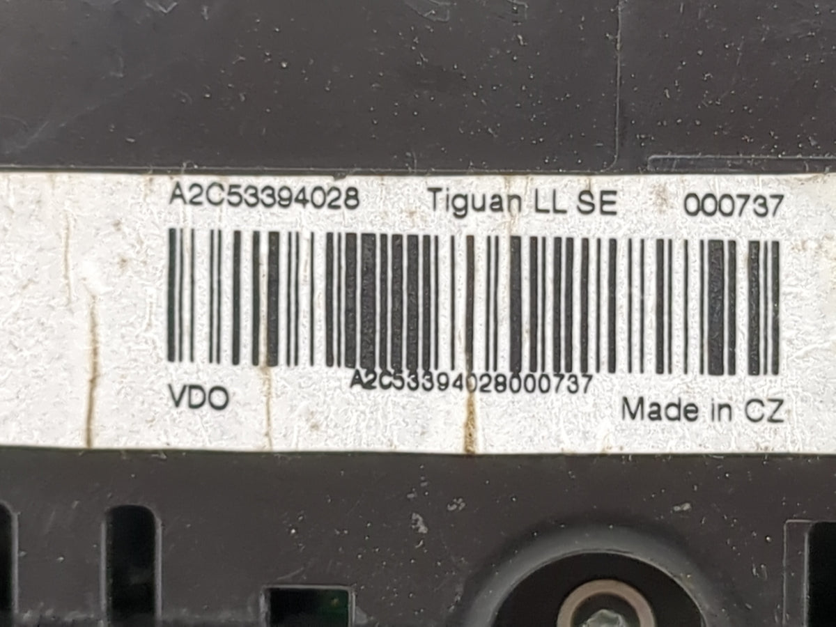 2011 Volkswagen Tiguan Instrument Cluster Speedometer Gauges P/N:A2C53394028 A2C53394028000737 Miles: Fits OEM Used Auto Par