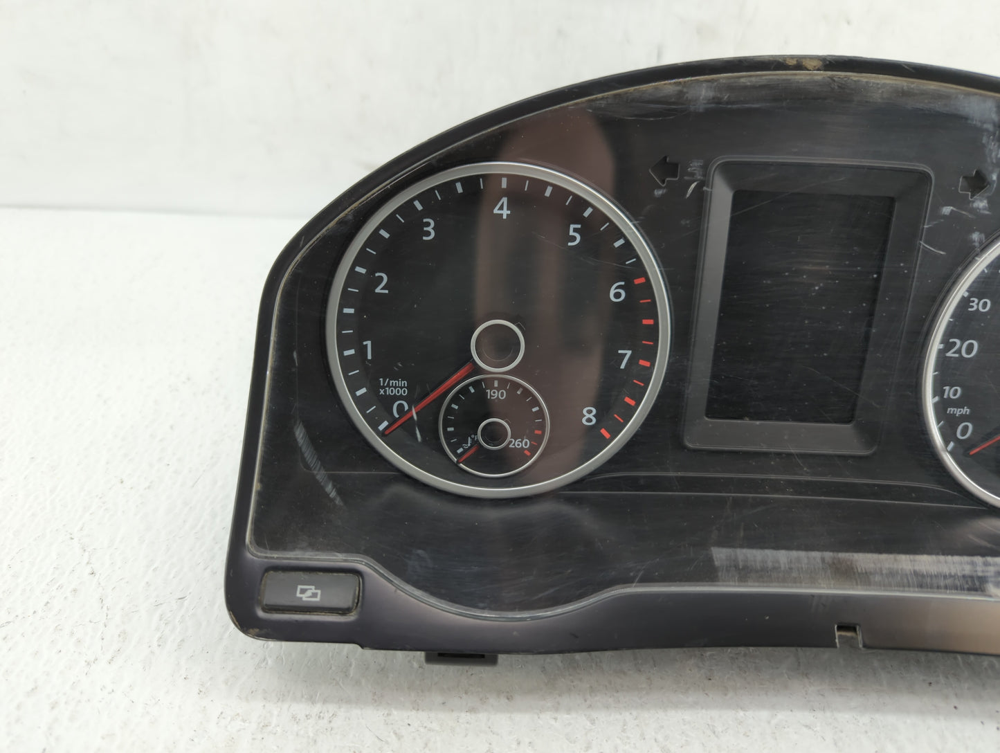 2011 Volkswagen Tiguan Instrument Cluster Speedometer Gauges P/N:5N0 920 962 5N0920962 Fits OEM Used Auto Parts - Oemusedaut