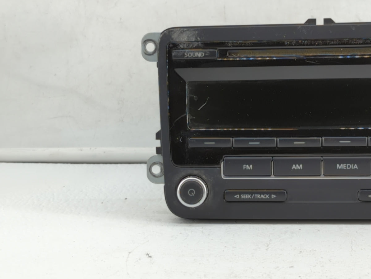 2009-2017 Volkswagen Tiguan Am Fm Cd Player Radio Receiver 381472 - Oemusedautoparts1.com