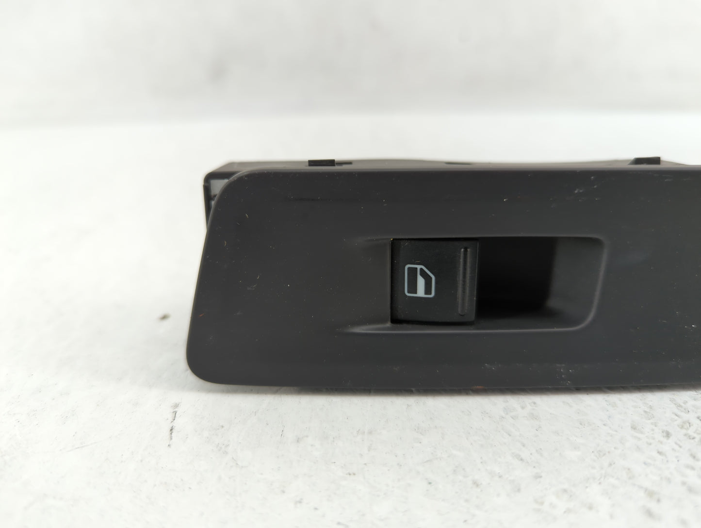 2011 Volkswagen Tiguan Passenger Right Power Window Switch - Oemusedautoparts1.com