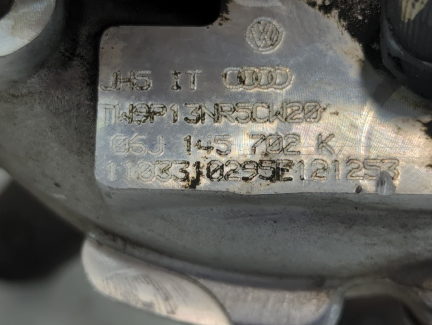 2009 Volkswagen Tiguan Turbocharger Exhaust Manifold With Turbo Charger - Oemusedautoparts1.com